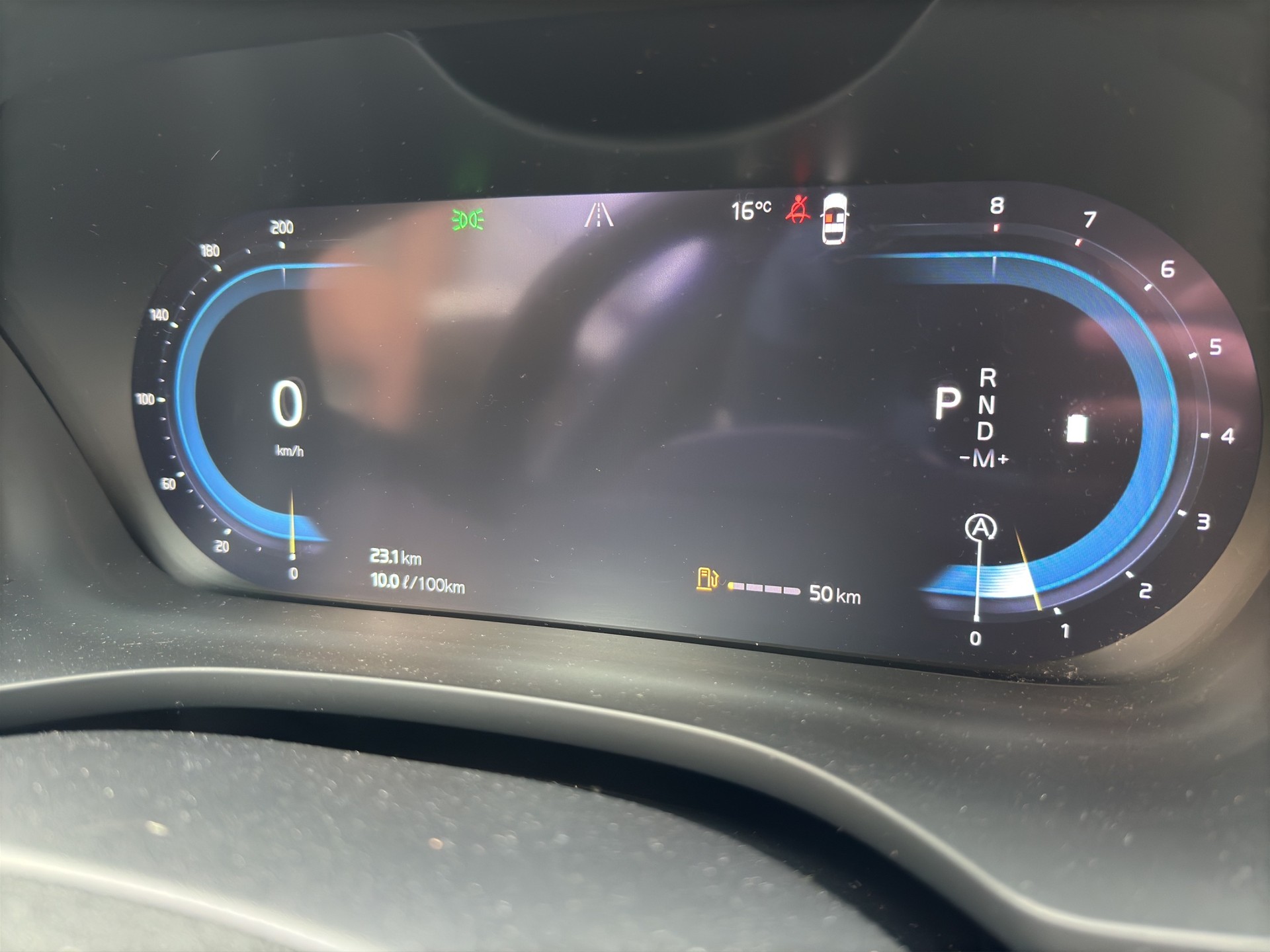 VOLVO XC60 B4 Benzin Mild Hybrid Momentum Geartronic-image-10