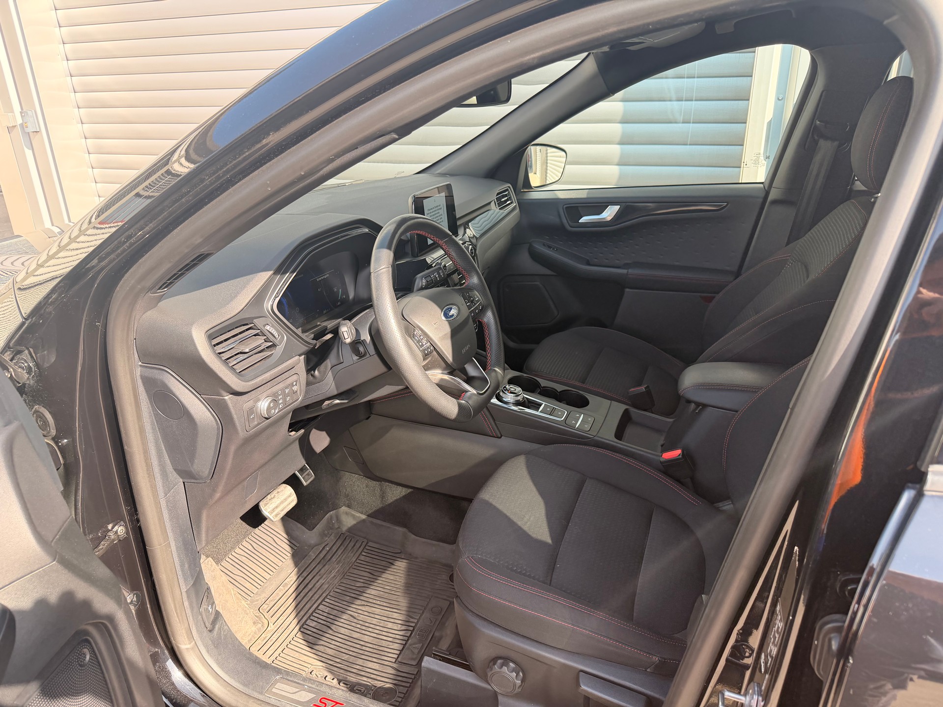 FORD Kuga 2.0 TDCi EcoBlue ST-Line 4WD Automat-image-5