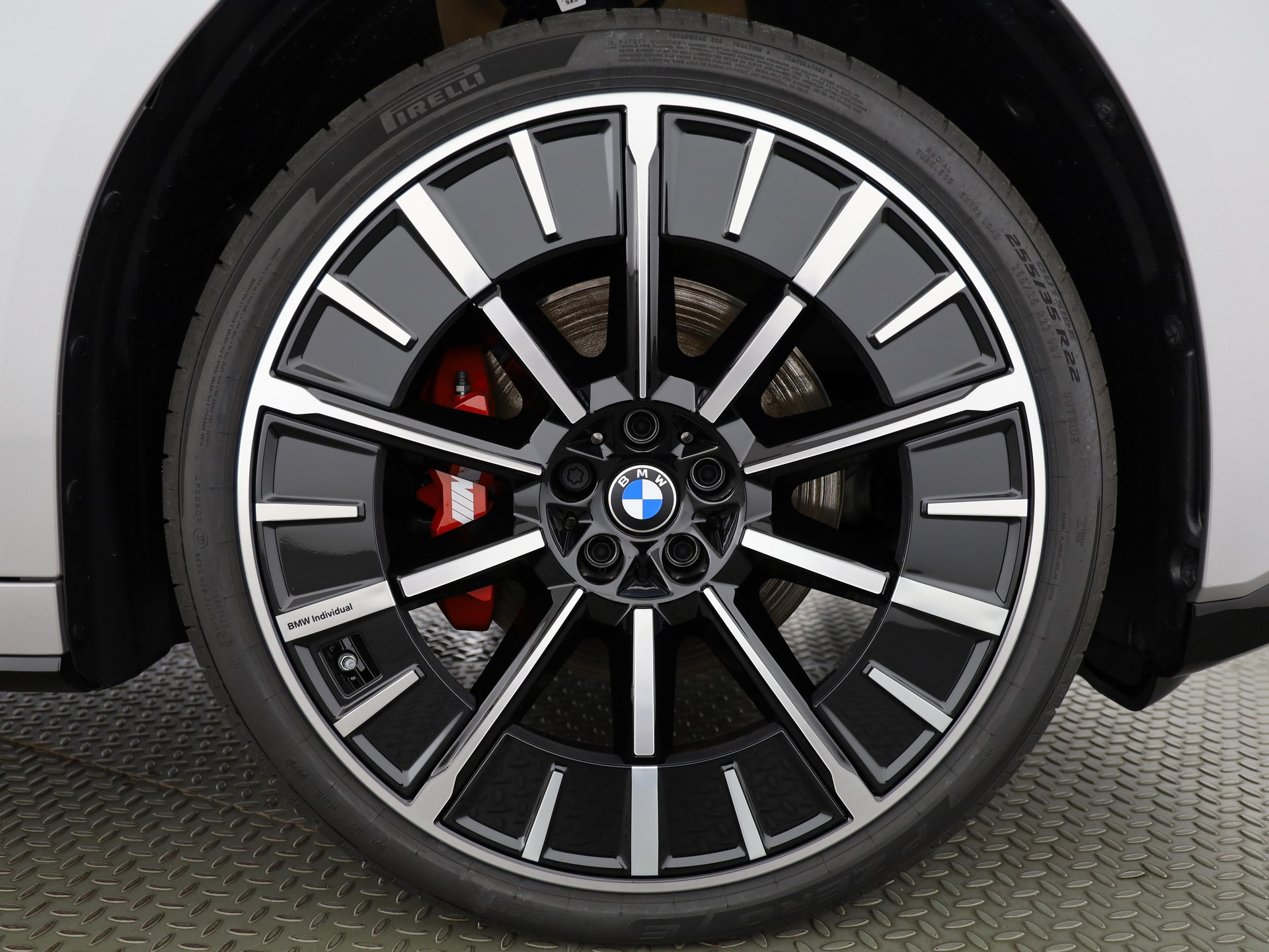BMW iX3 50 xDrive-image-22