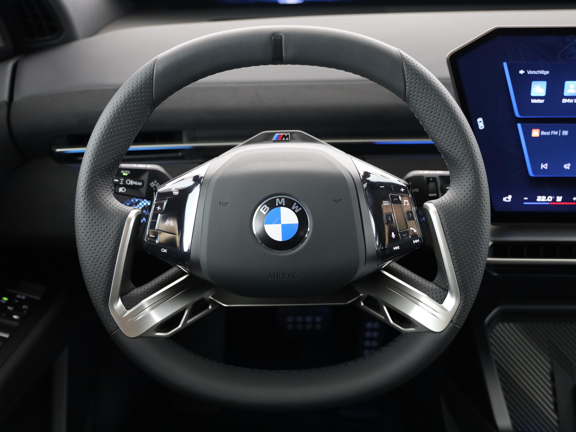 BMW iX3 50 xDrive-image-20