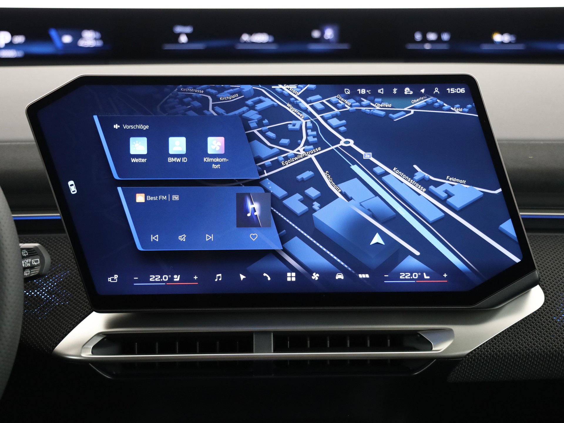 BMW iX3 50 xDrive-image-18