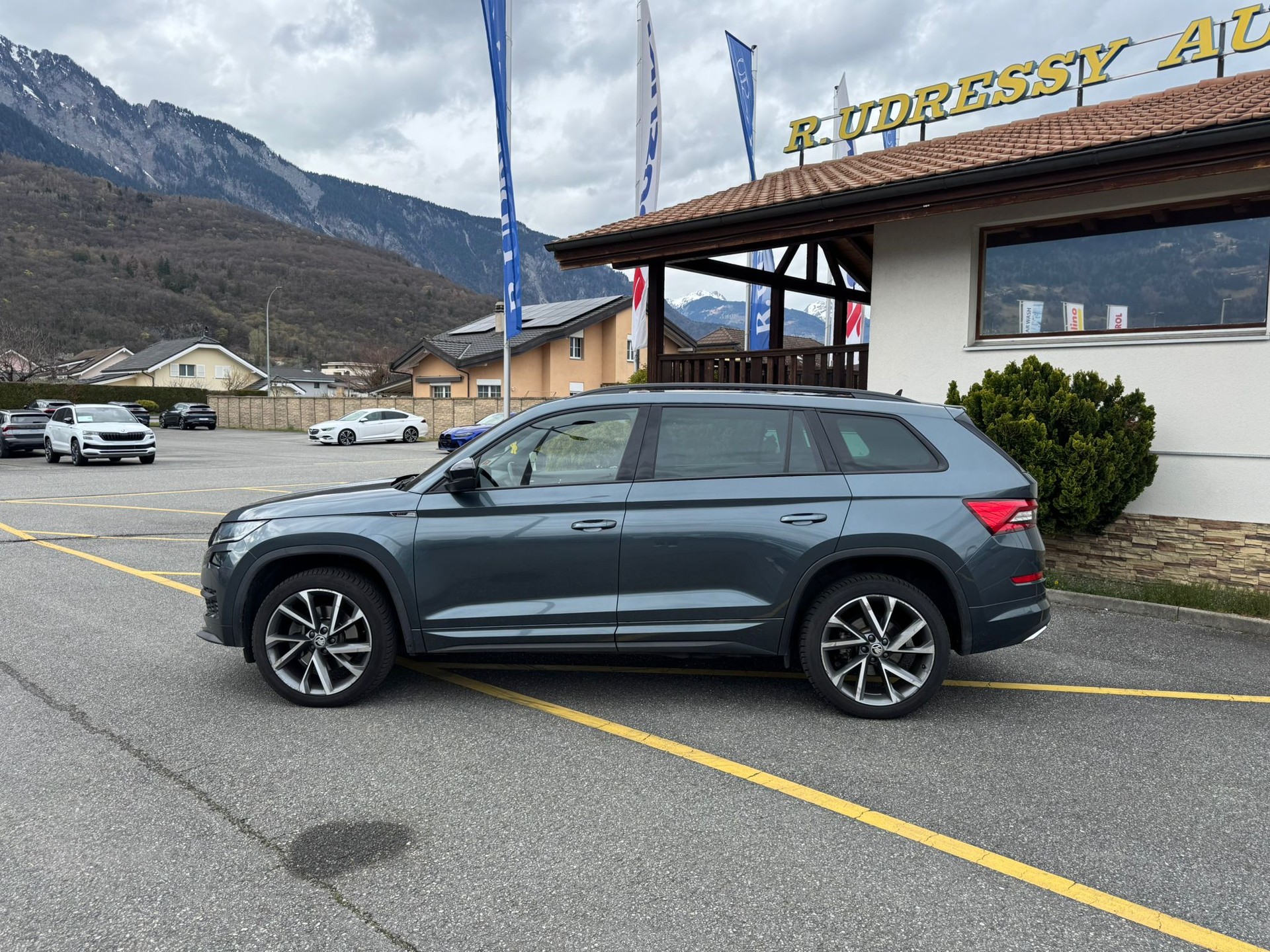 SKODA Kodiaq 2.0 TSI 4x4 Sport Line-image-1