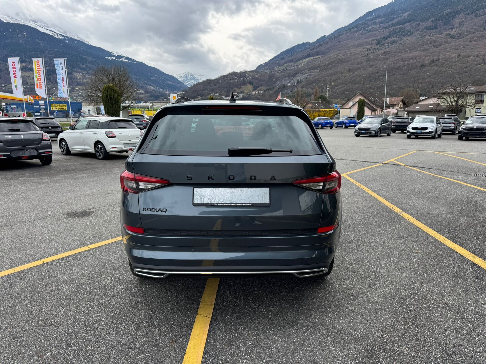 SKODA Kodiaq 2.0 TSI 4x4 Sport Line-image-3