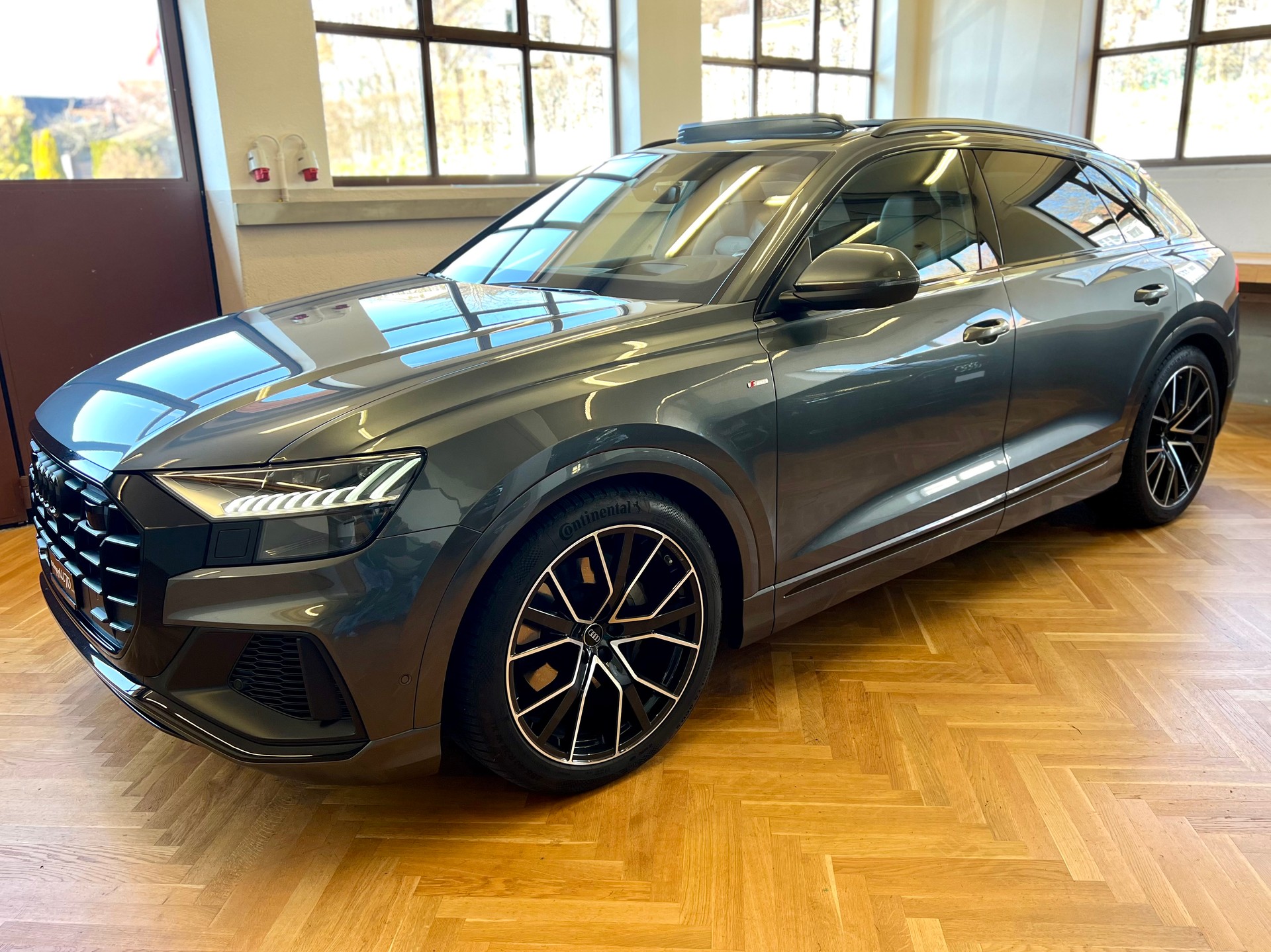 AUDI Q8 50 TDI S-Line quattro tiptronic-showroom-element-2