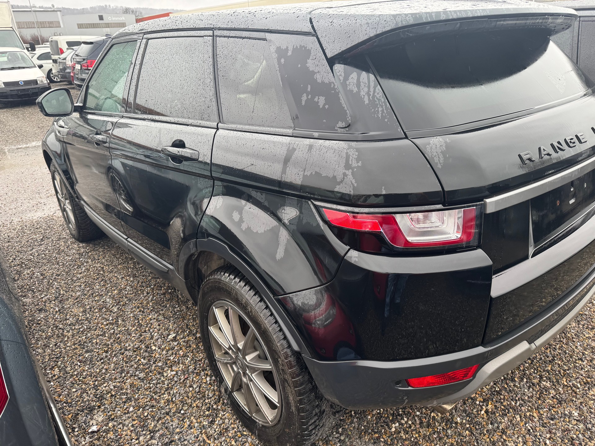 LAND ROVER Range Rover Evoque 2.0 TD4 SE Dynamic AT9-image-4