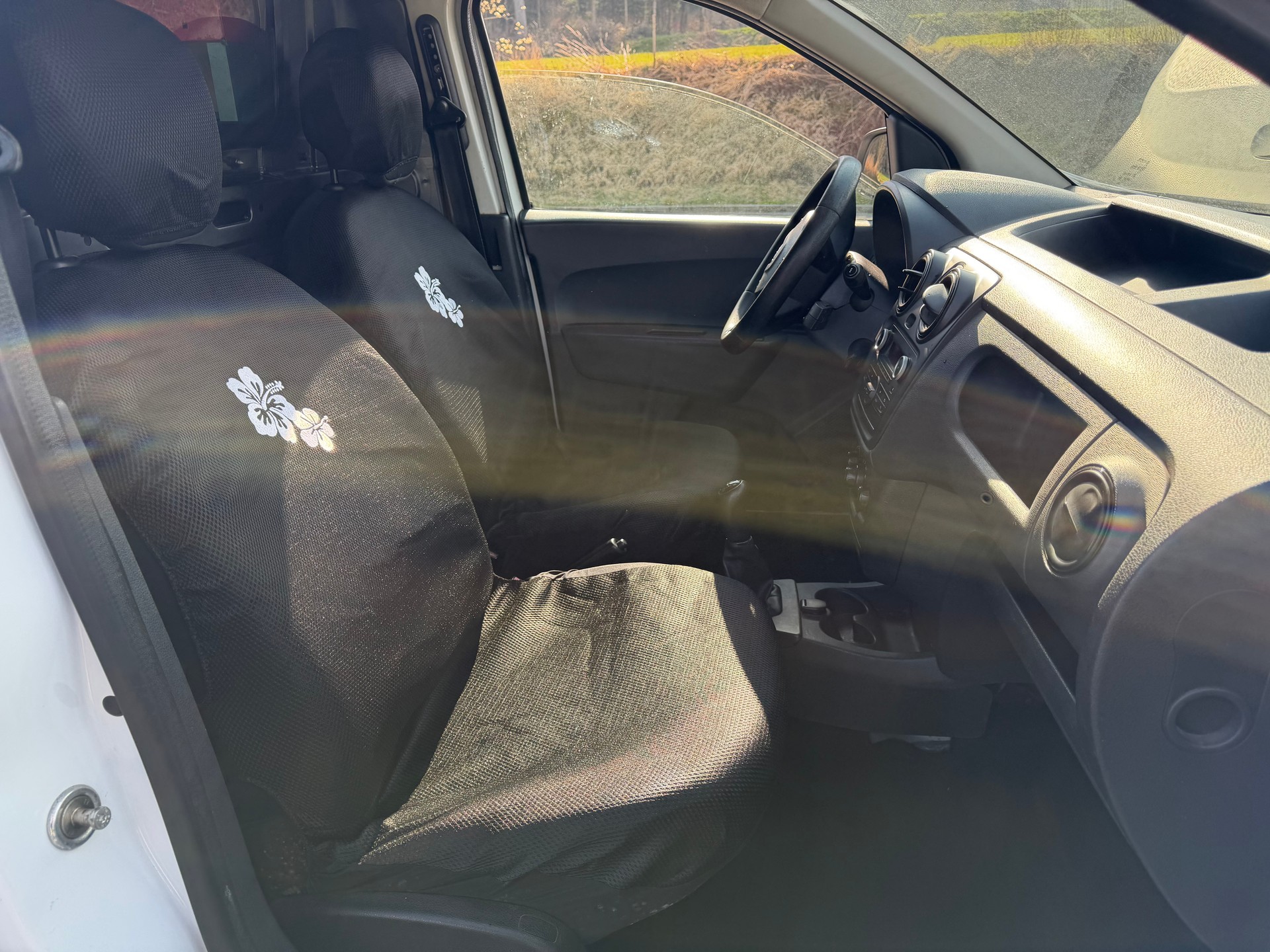 DACIA Dokker Van TCe 115 S&S Ambiance+-image-6