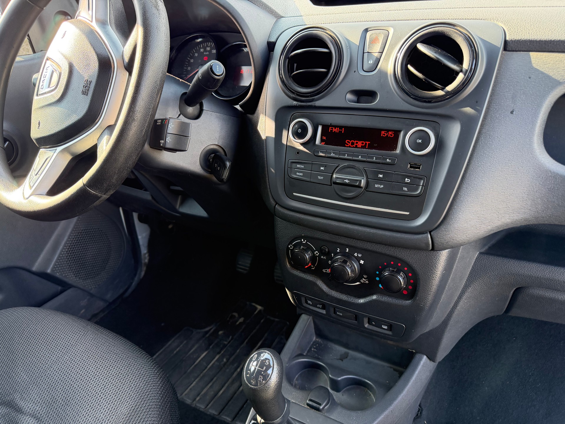 DACIA Dokker Van TCe 115 S&S Ambiance+-image-5