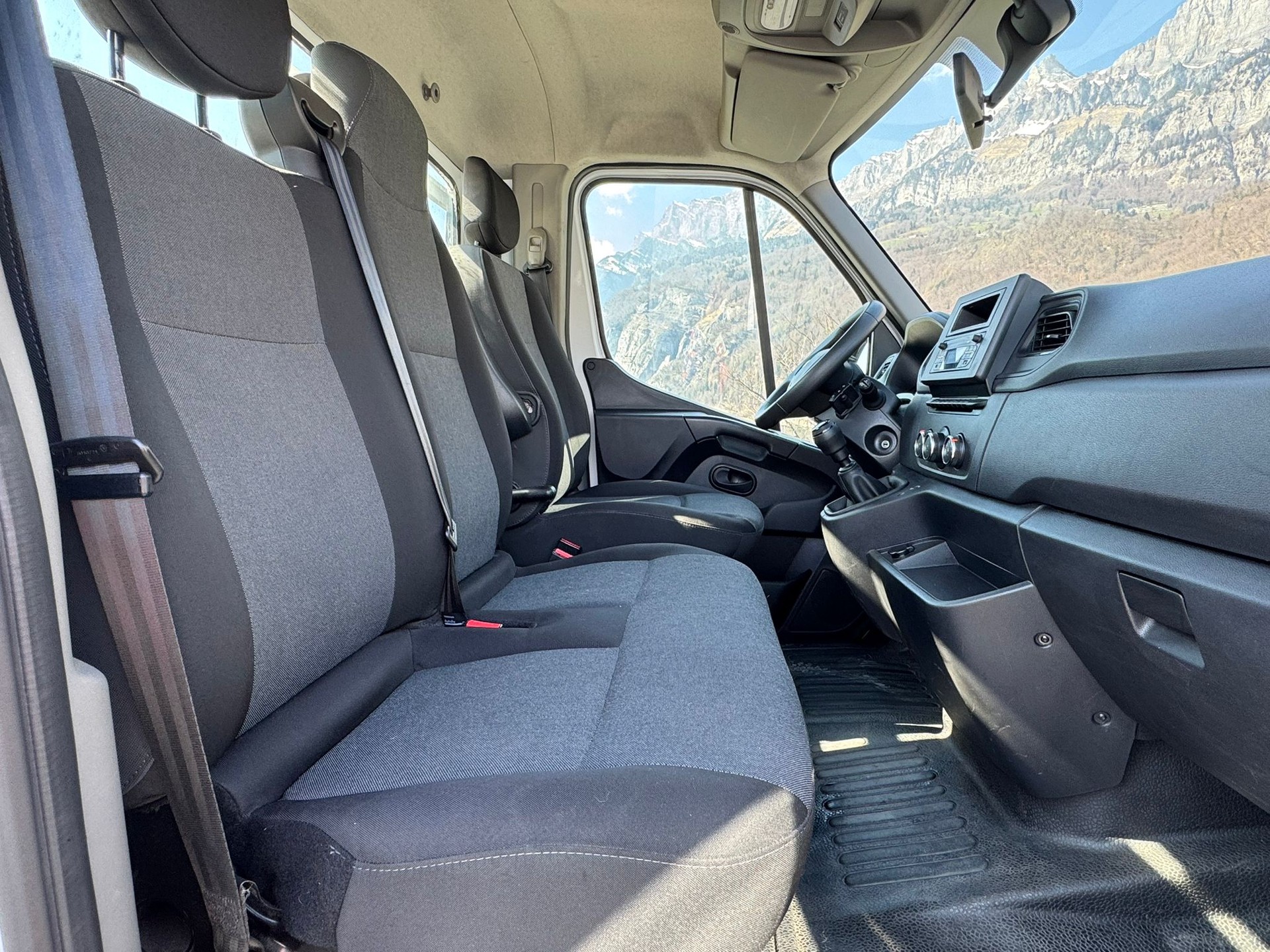 RENAULT Master P35 2.3 Blue dCi 165 L3H1-image-19
