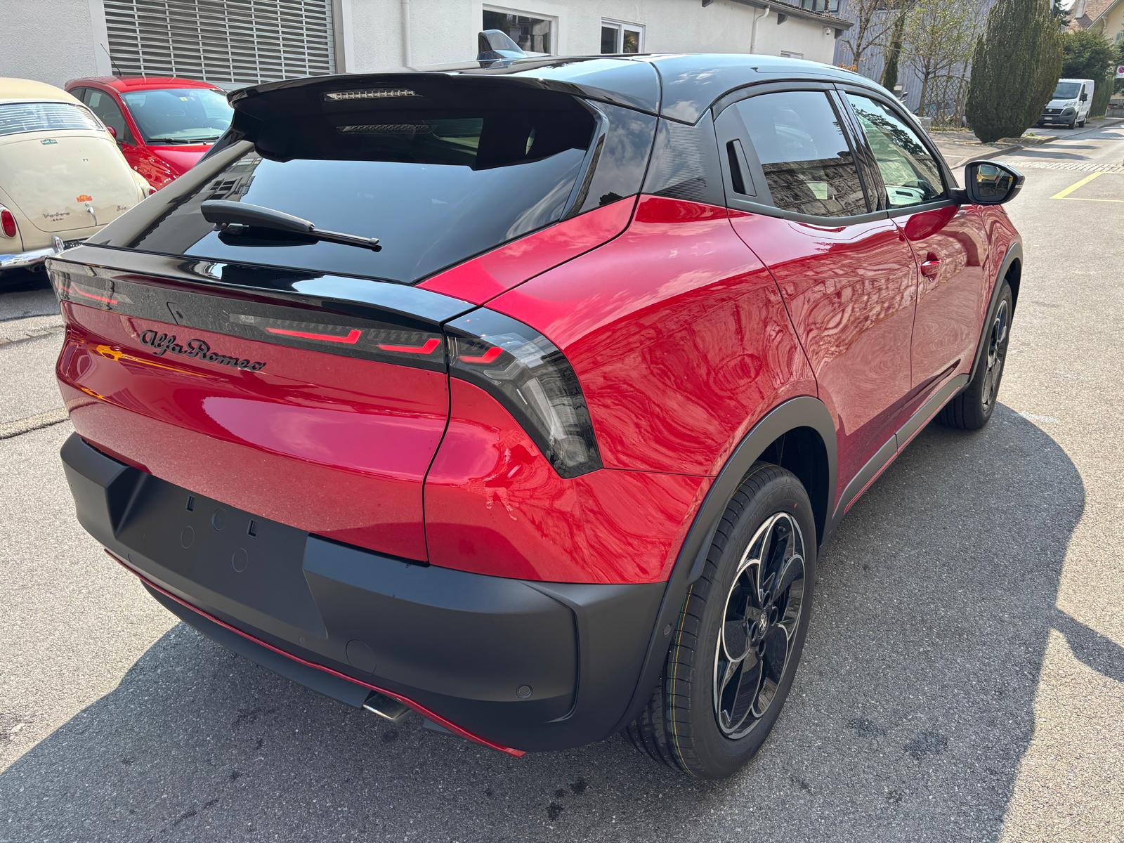 ALFA ROMEO Junior 1.2 48V Hybrid Q4 Sport Sky-image-3
