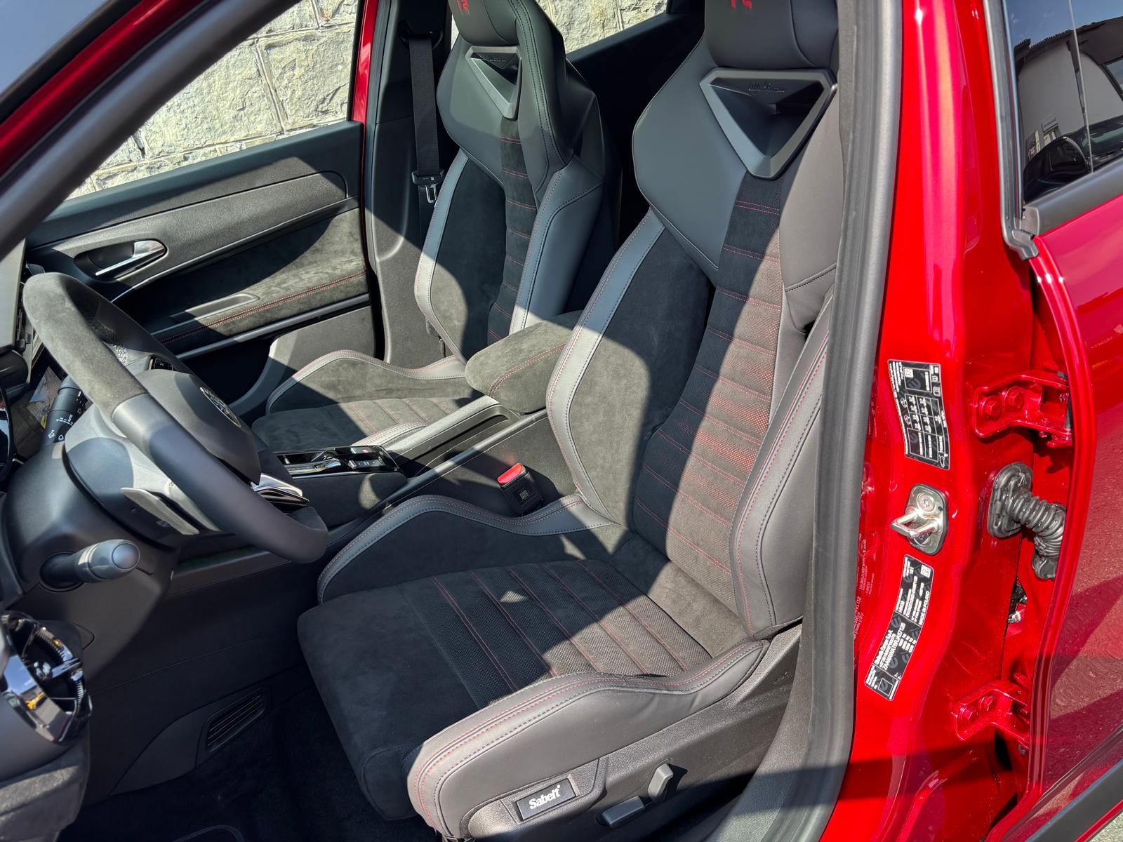 ALFA ROMEO Junior 1.2 48V Hybrid Q4 Sport Sky-image-11