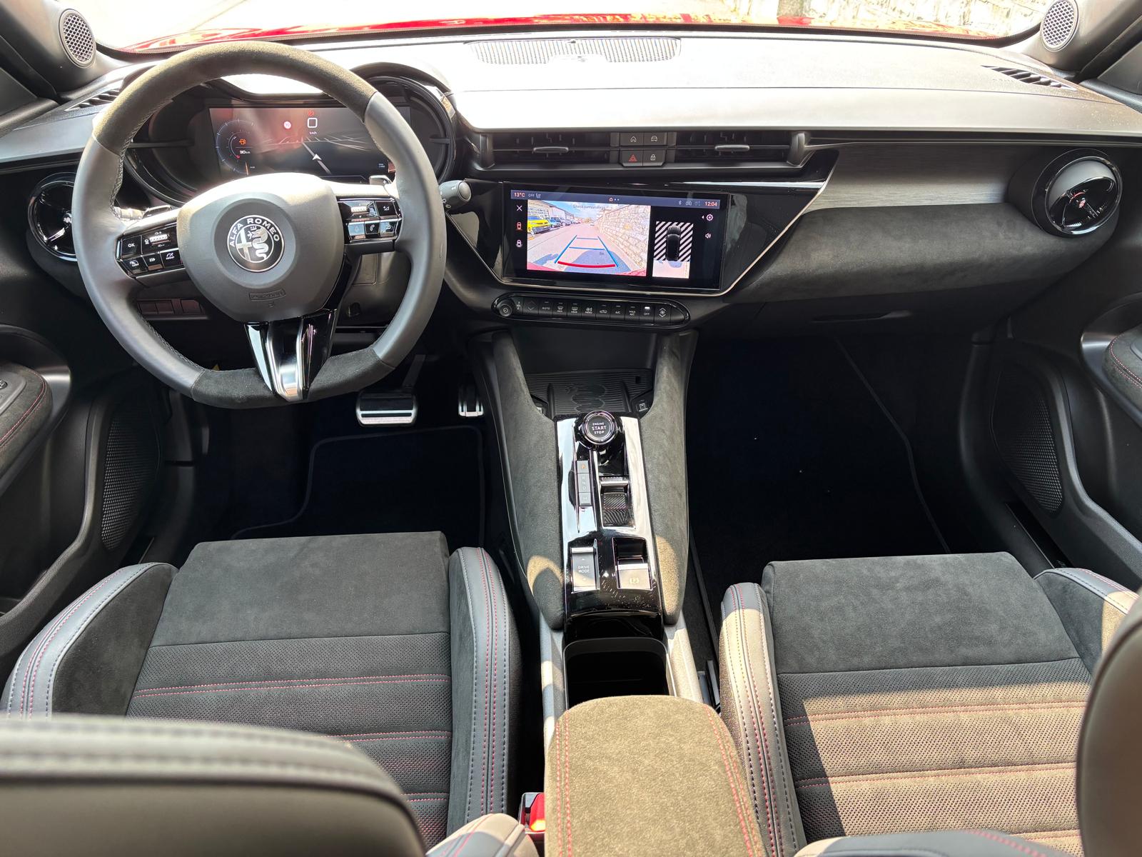ALFA ROMEO Junior 1.2 48V Hybrid Q4 Sport Sky-image-7
