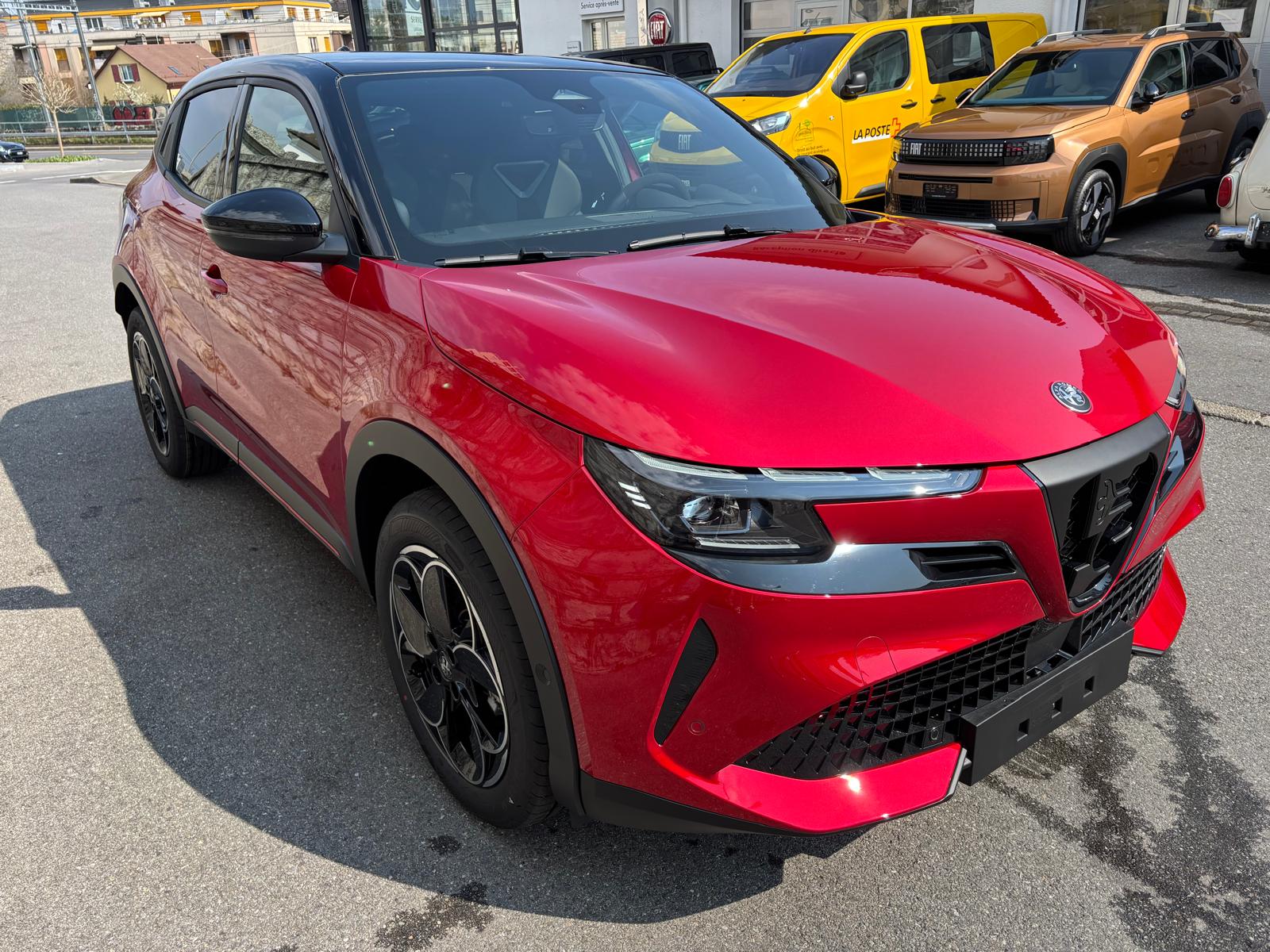 ALFA ROMEO Junior 1.2 48V Hybrid Q4 Sport Sky-image-2