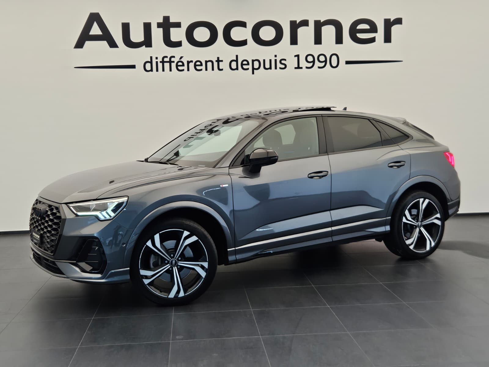 AUDI Q3 Sportback 40 TDI S line quattro S-tronic-image-0