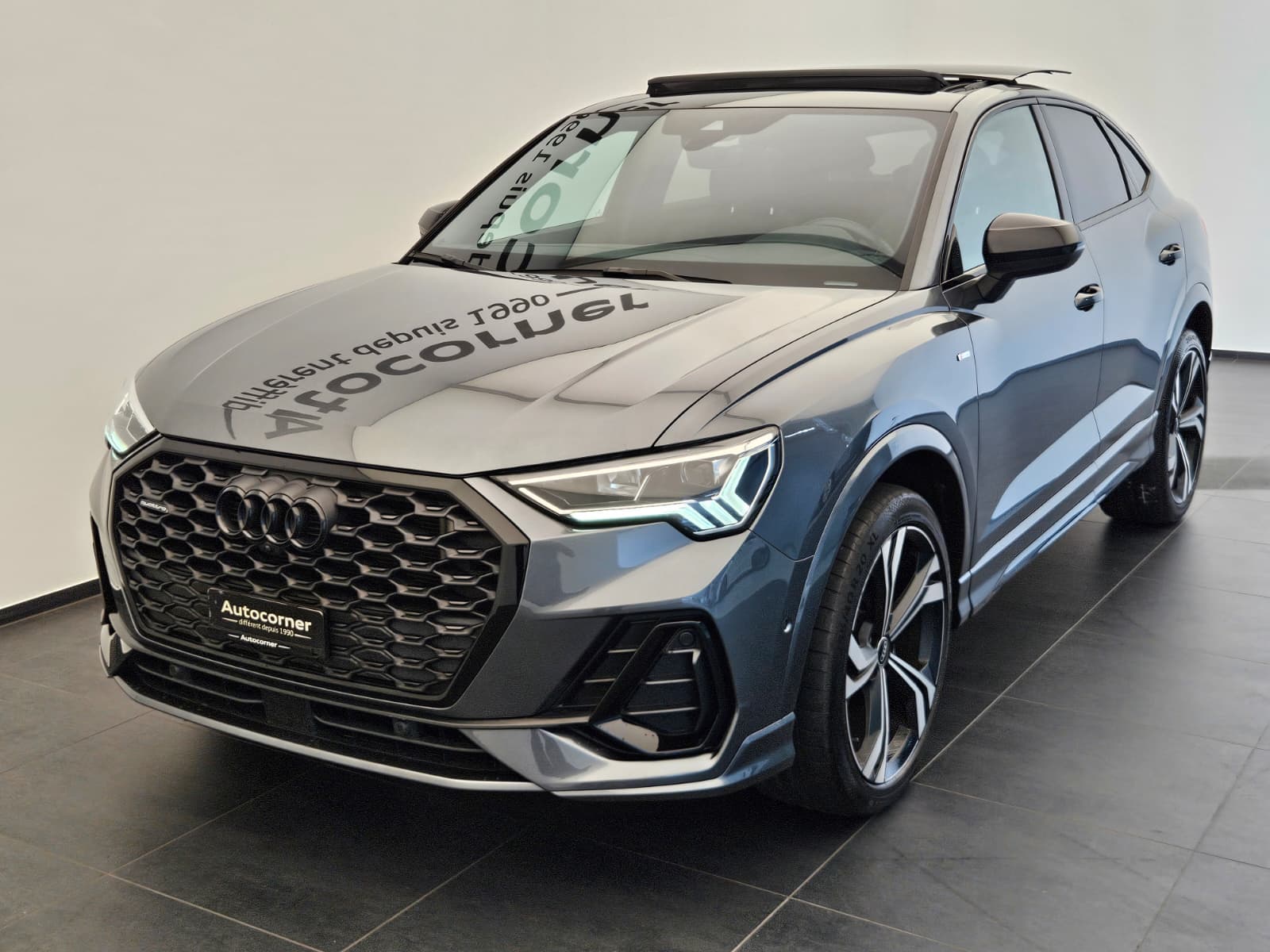 AUDI Q3 Sportback 40 TDI S line quattro S-tronic-image-2