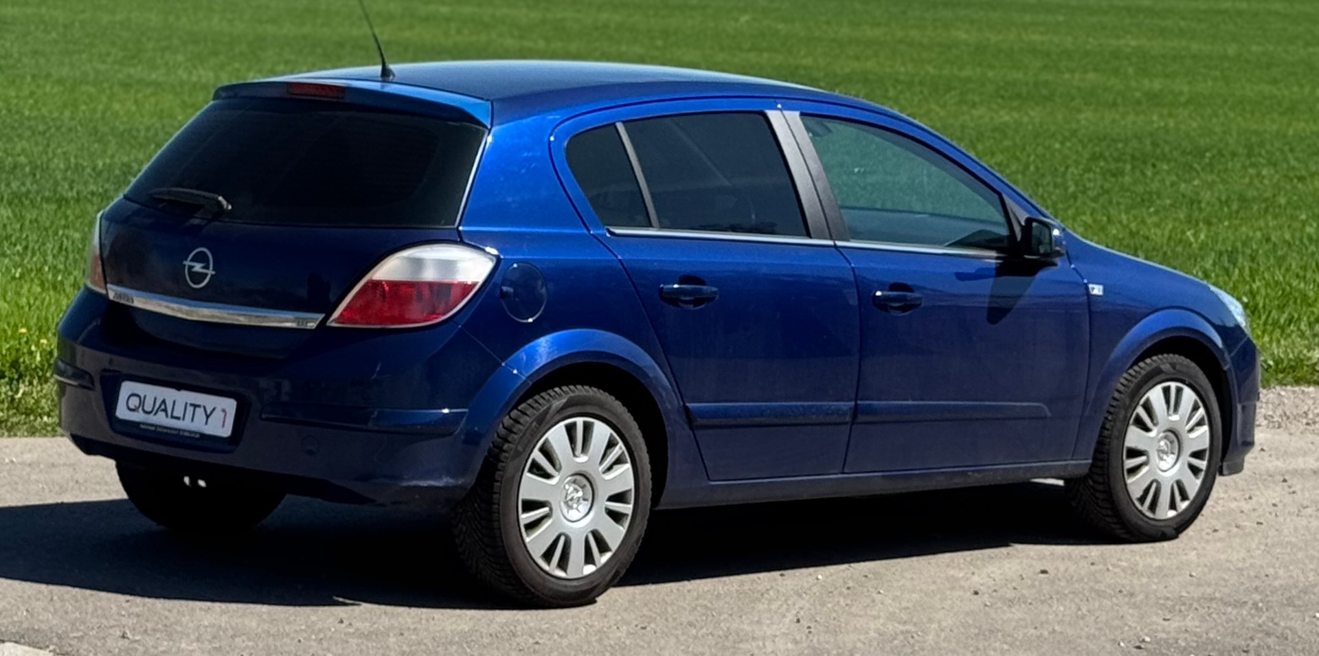 OPEL Astra 1.8i 16V Cosmo Automatgetriebe-image-7