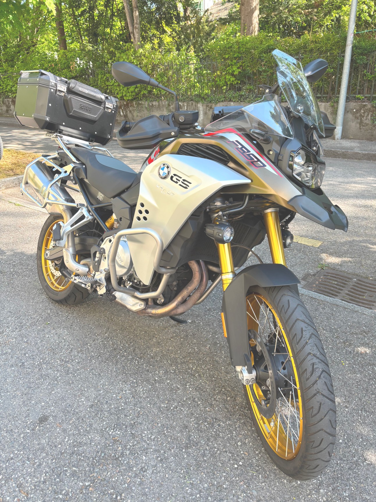 BMW F 850 GS Adventure-image-1