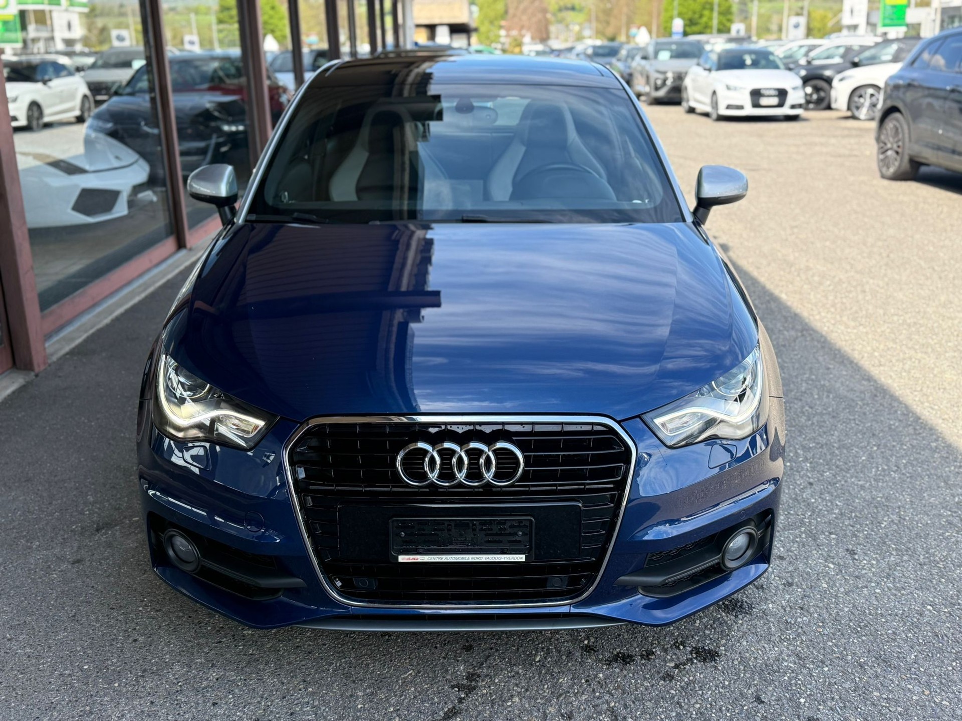 AUDI A1 1.4 TFSI Attraction-image-2