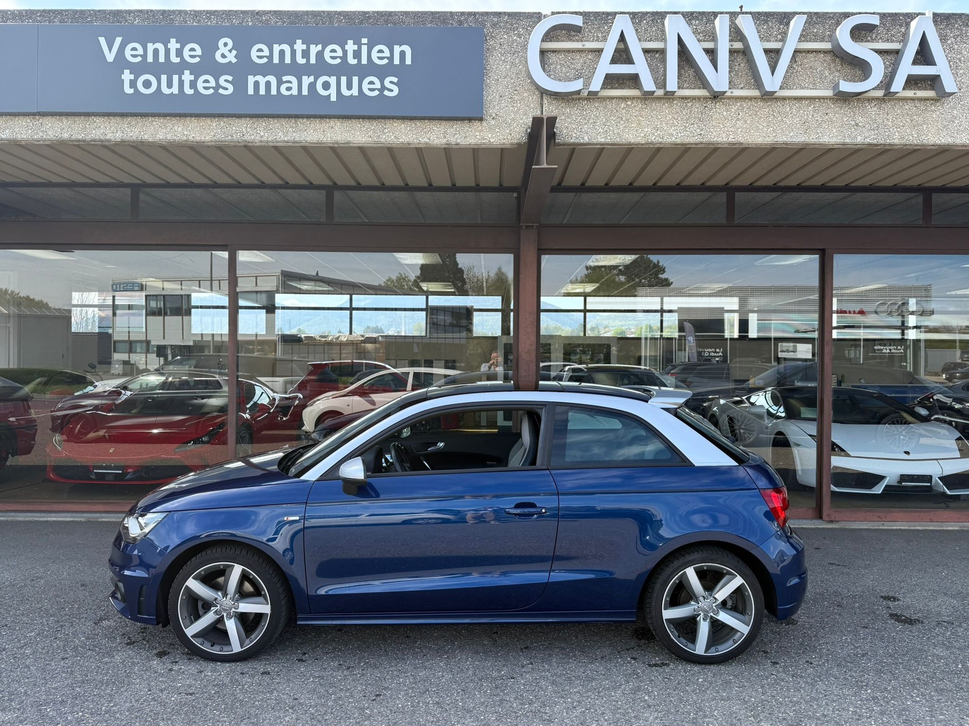AUDI A1 1.4 TFSI Attraction-image-0
