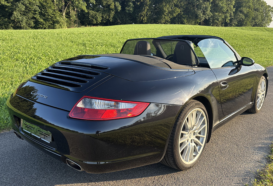 PORSCHE 911 Cabrio Carrera-image-3