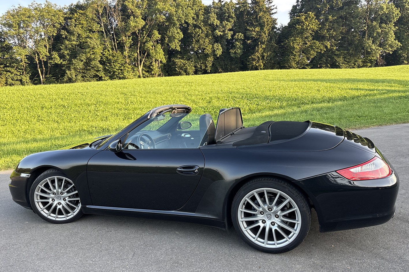 PORSCHE 911 Cabrio Carrera-image-2