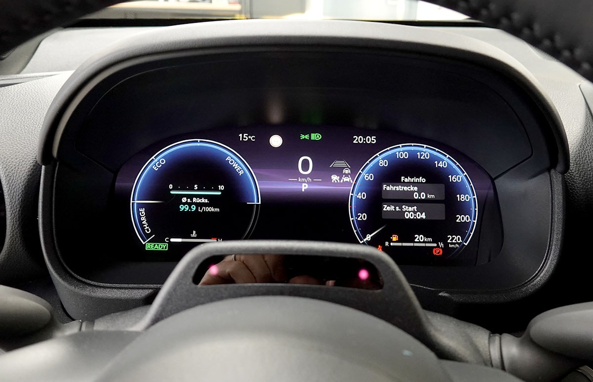 TOYOTA Yaris Cross 1.5 Premium 2WD e-CVT MY 2026-image-10