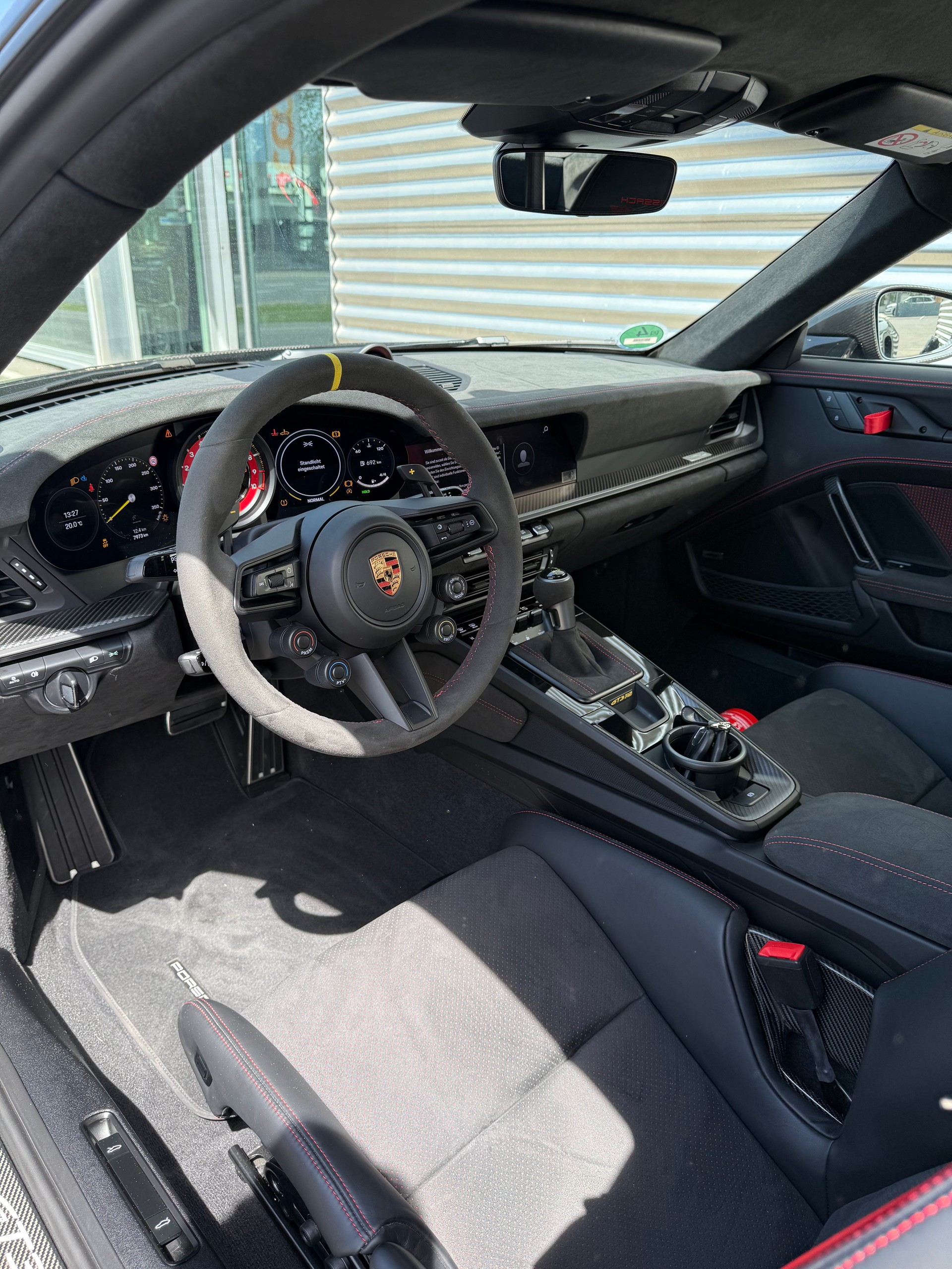 PORSCHE 911 GT3 RS Weissach-image-8