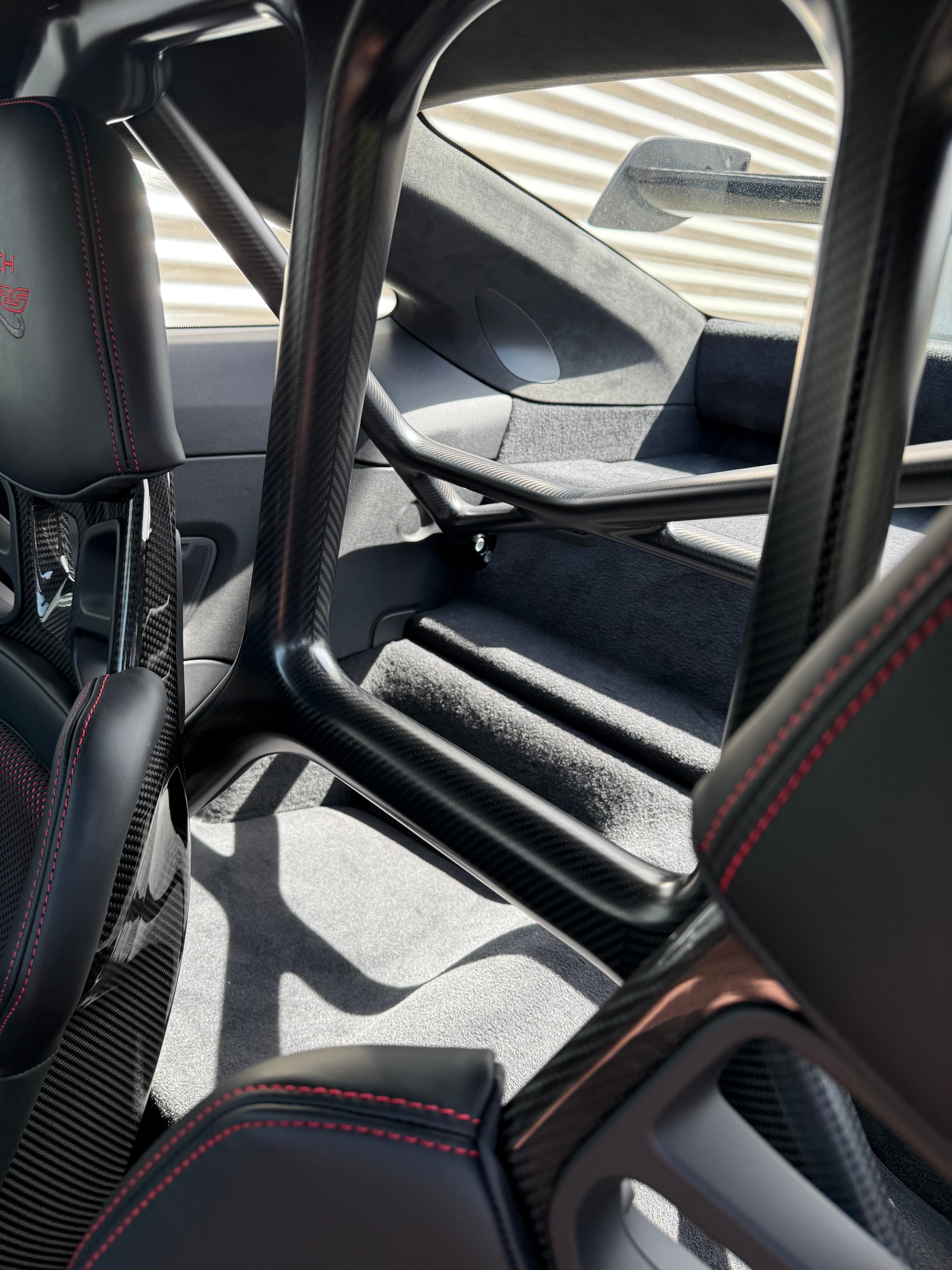 PORSCHE 911 GT3 RS Weissach-image-14