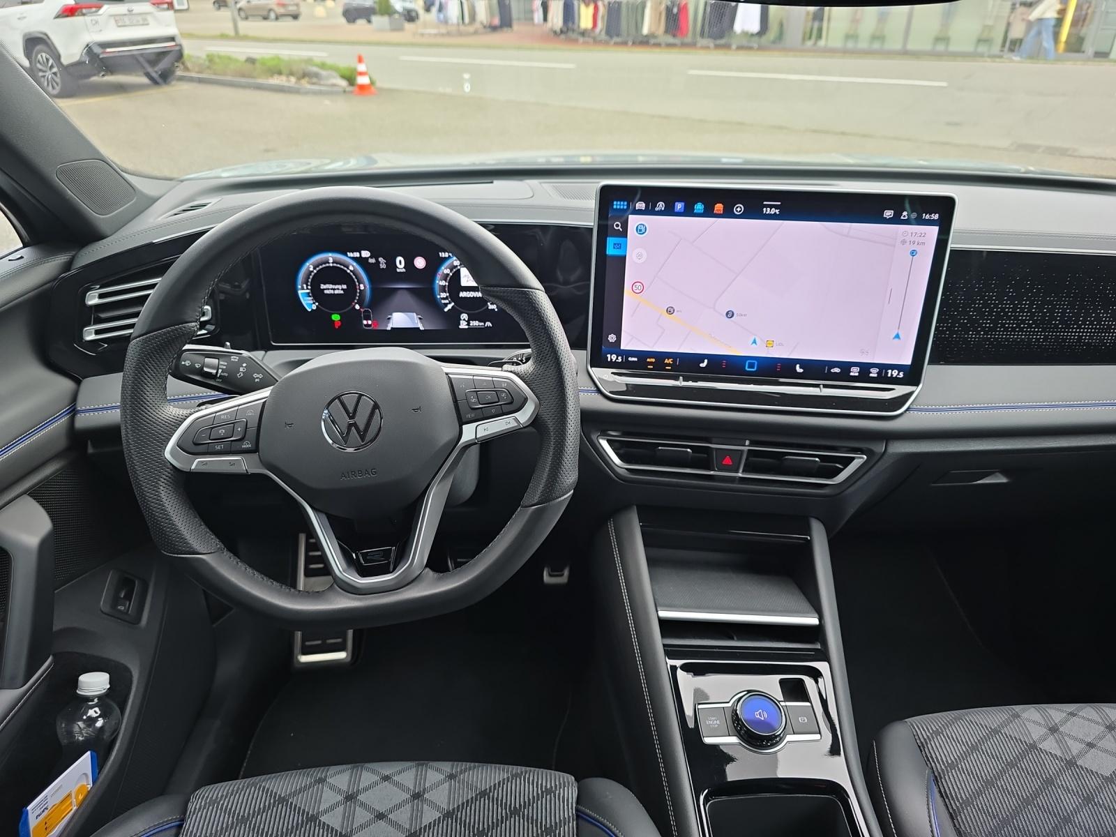 VW Tiguan 2.0 TDI SCR R-Line DSG 4motion-image-12
