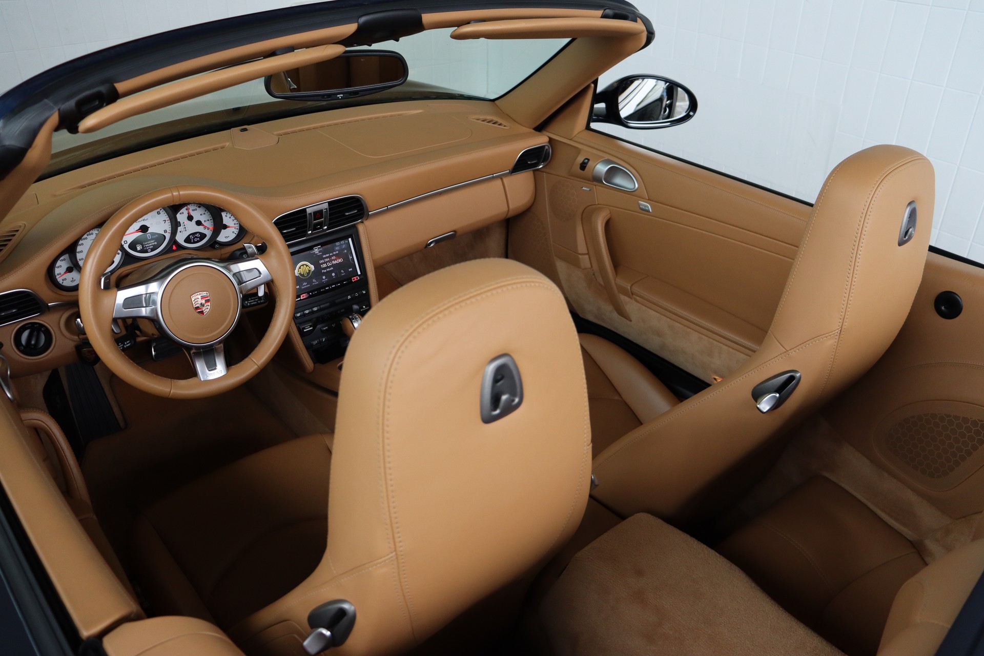 PORSCHE 911 Cabrio Turbo PDK-image-12