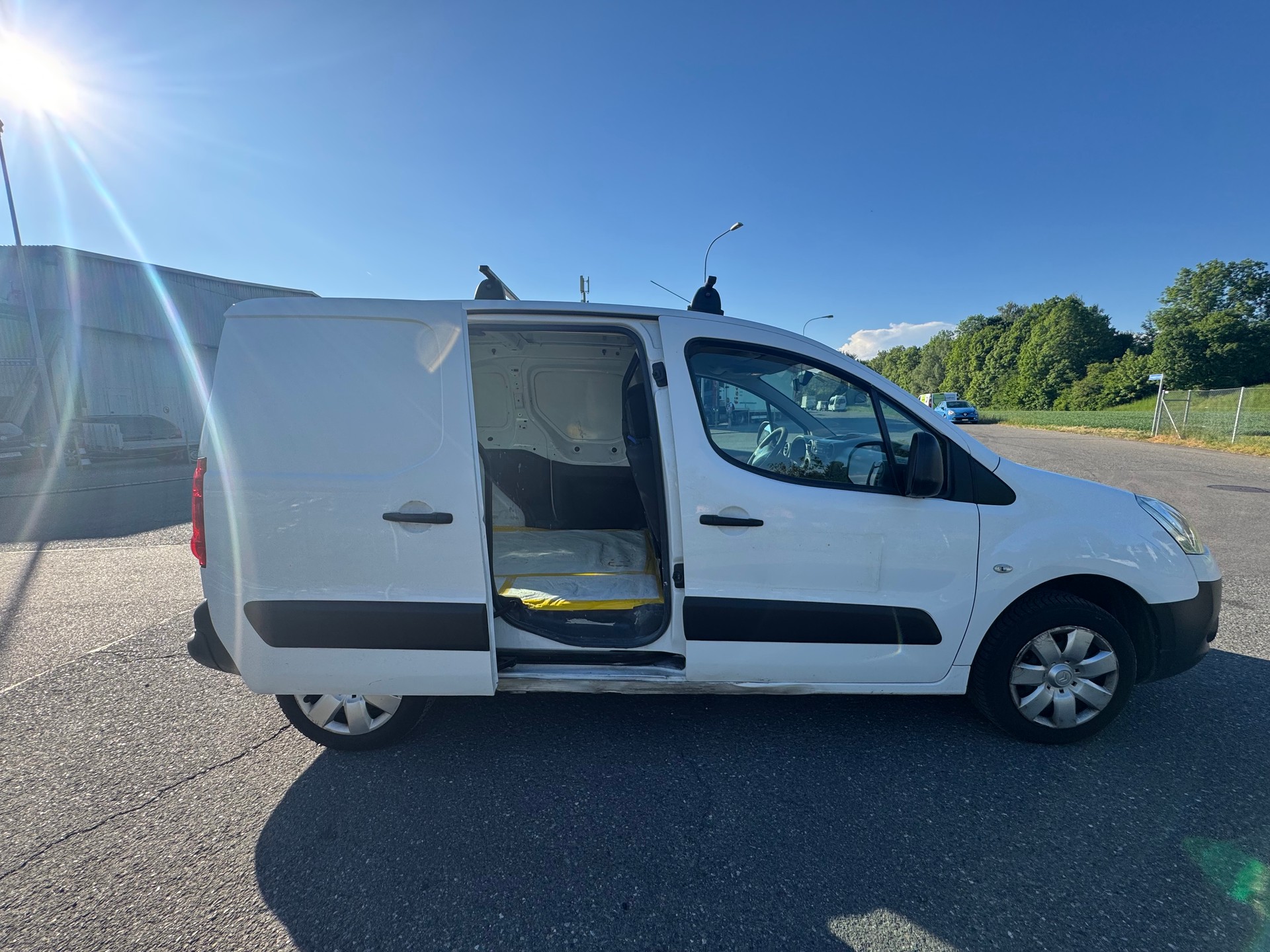 CITROEN Berlingo 1.6HDi 800L Komfort (Confort)-image-7