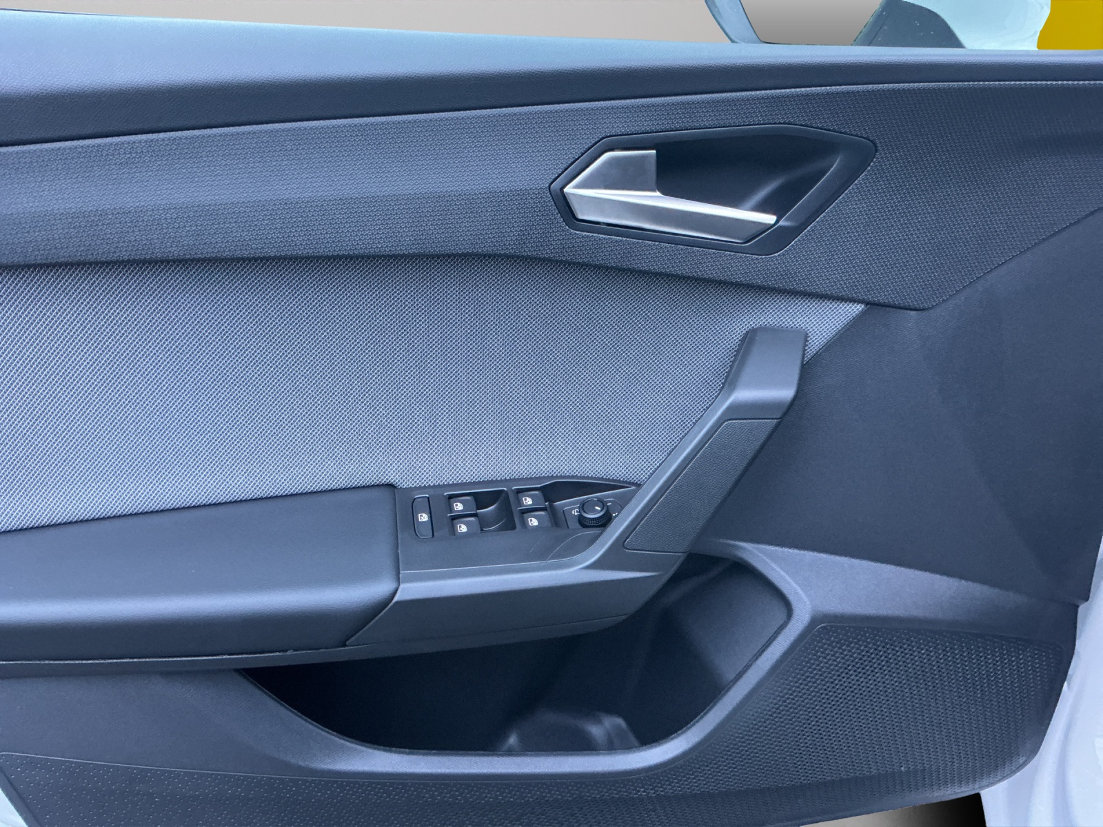 SEAT Leon ST 1.5 eTSI mHEV DSG Style-image-7