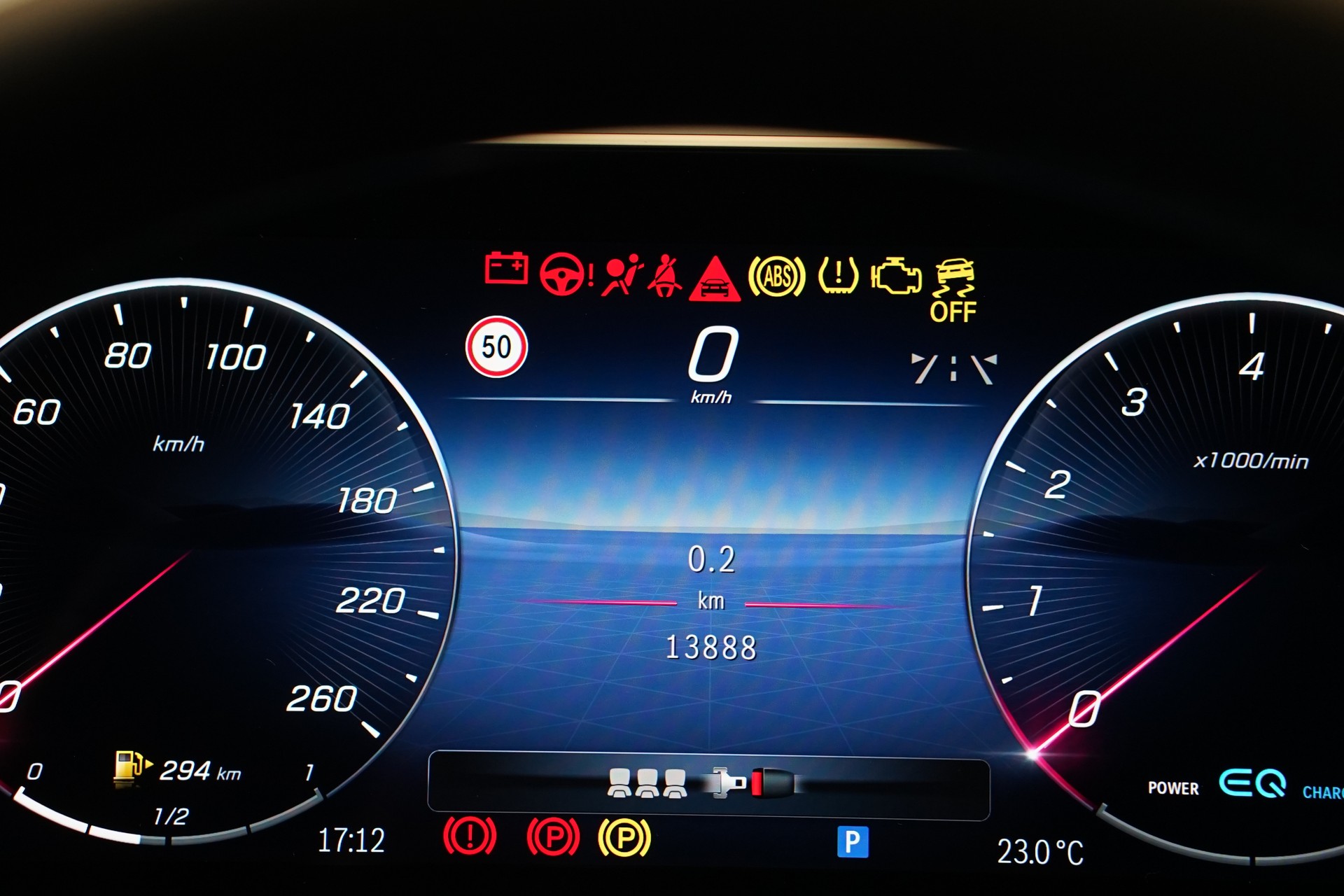MERCEDES-BENZ C 200 4Matic AMG Line *CH-Fahrzeug*-image-28
