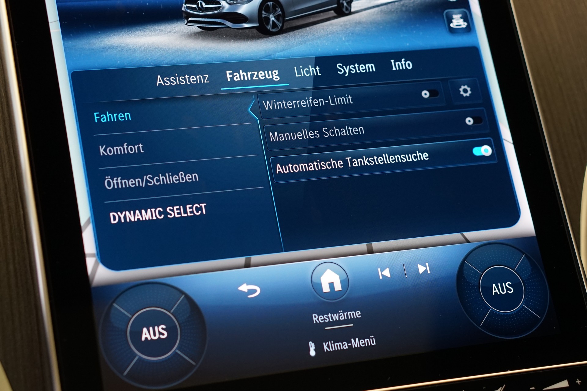 MERCEDES-BENZ C 200 4Matic AMG Line *CH-Fahrzeug*-image-22