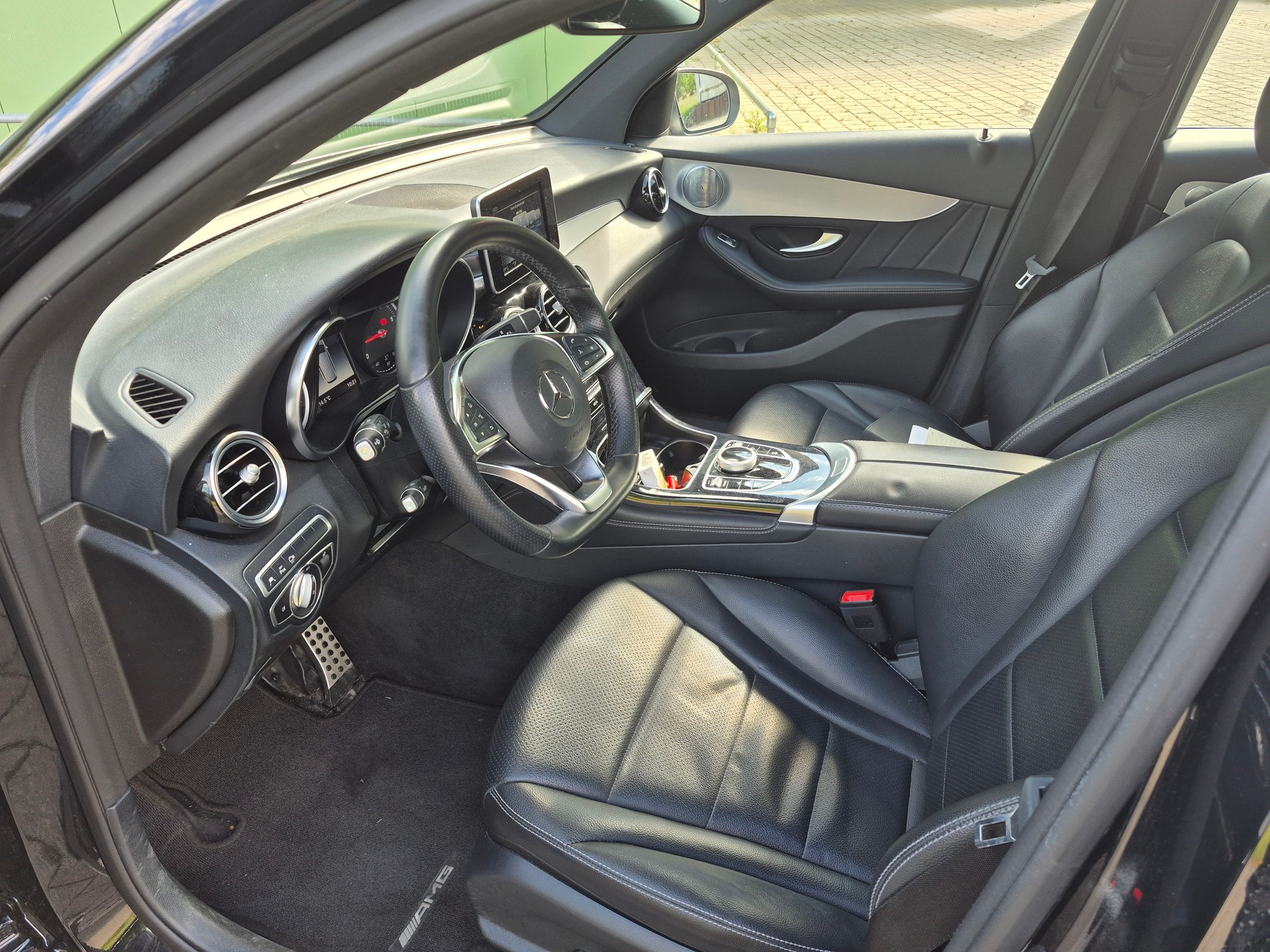 MERCEDES-BENZ GLC 250 d AMG Line 4Matic 9G-Tronic-image-8