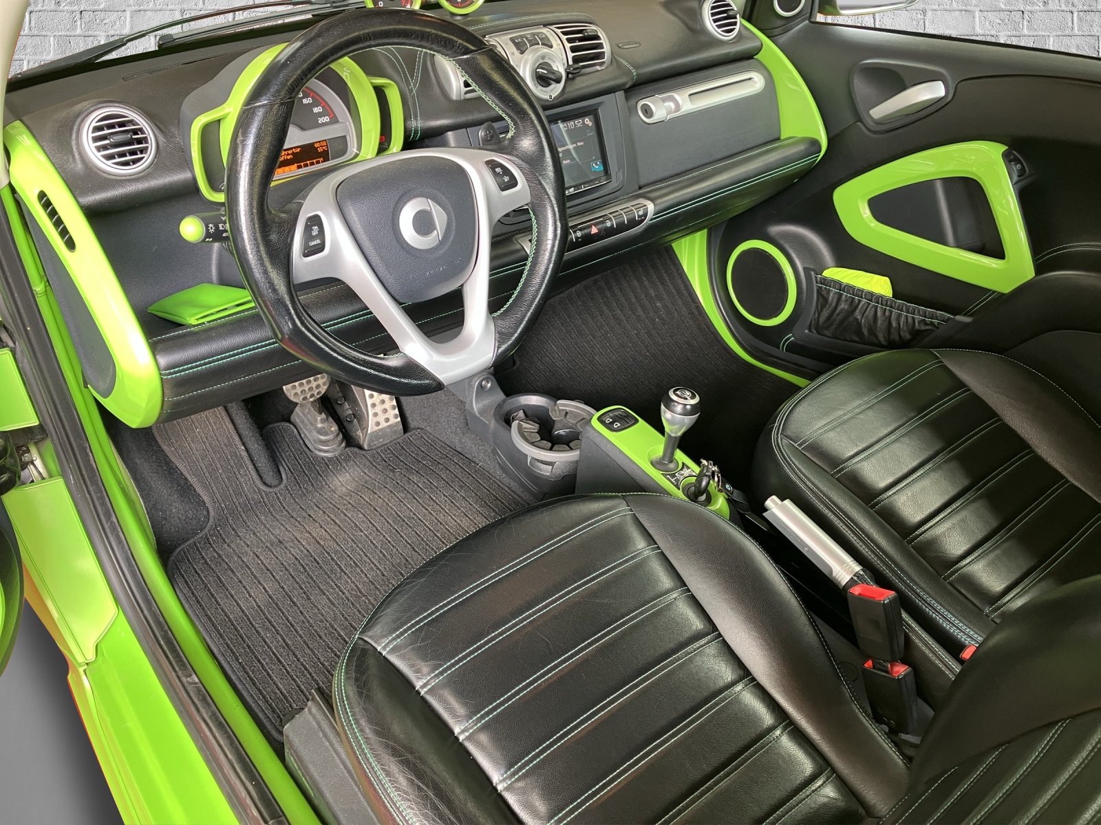 SMART Brabus-image-8