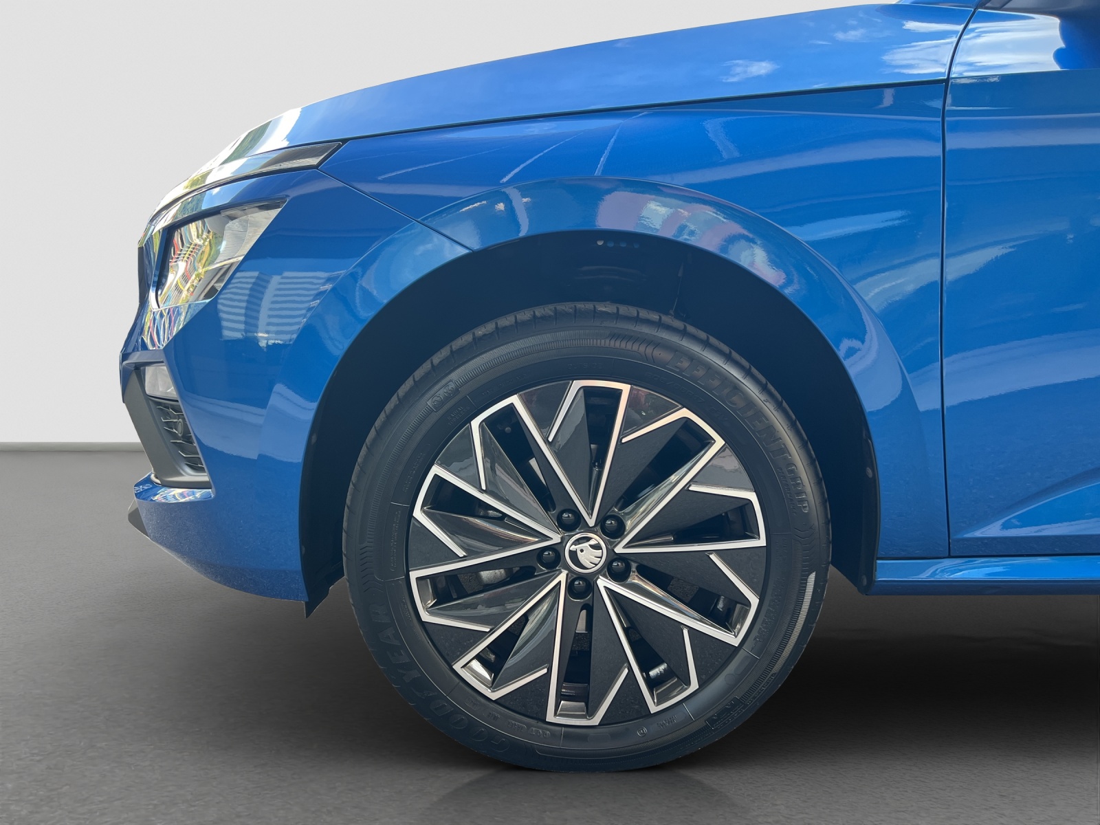 SKODA Kamiq 1.0 TSI Dynamic DSG-image-4