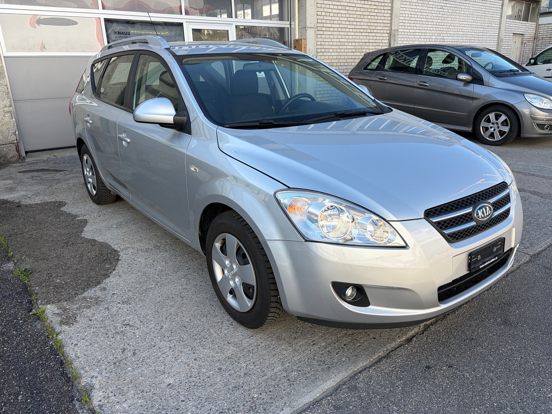 KIA Cee'd Sporty Wagon 1.4 16V Eco-image-1