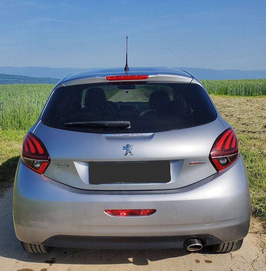 PEUGEOT 1.2 PureTech GT Line S/S-image-3
