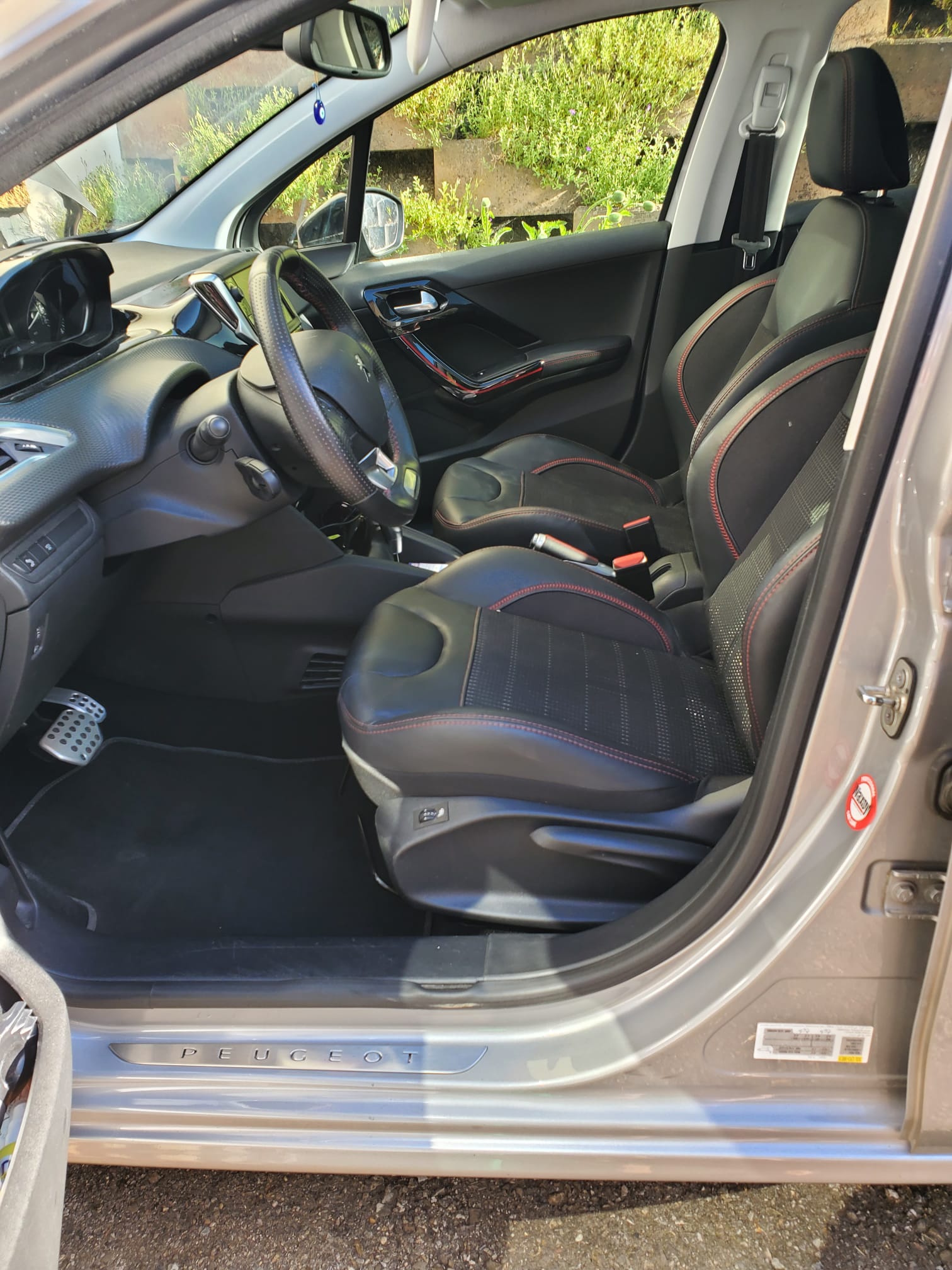 PEUGEOT 1.2 PureTech GT Line S/S-image-4