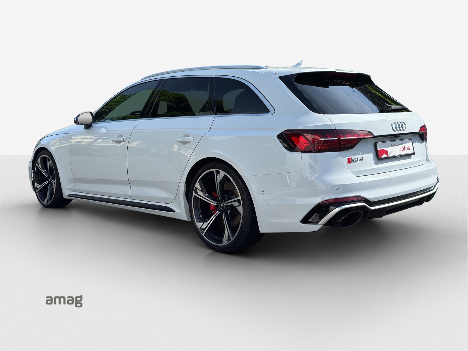 AUDI RS4 Avant quattro tiptronic-image-2