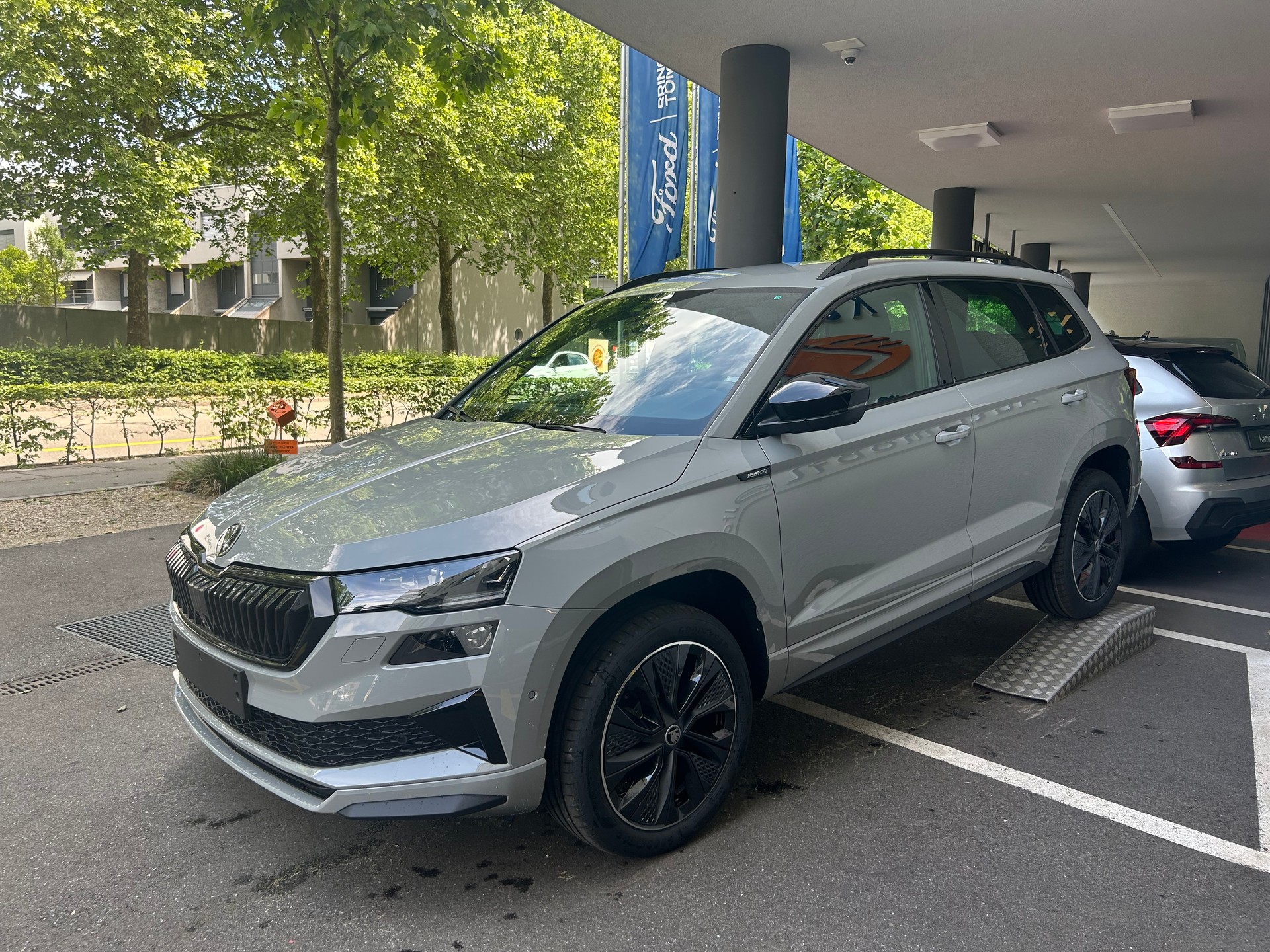SKODA Karoq 1.5 TSI SportLine DSG-image-4