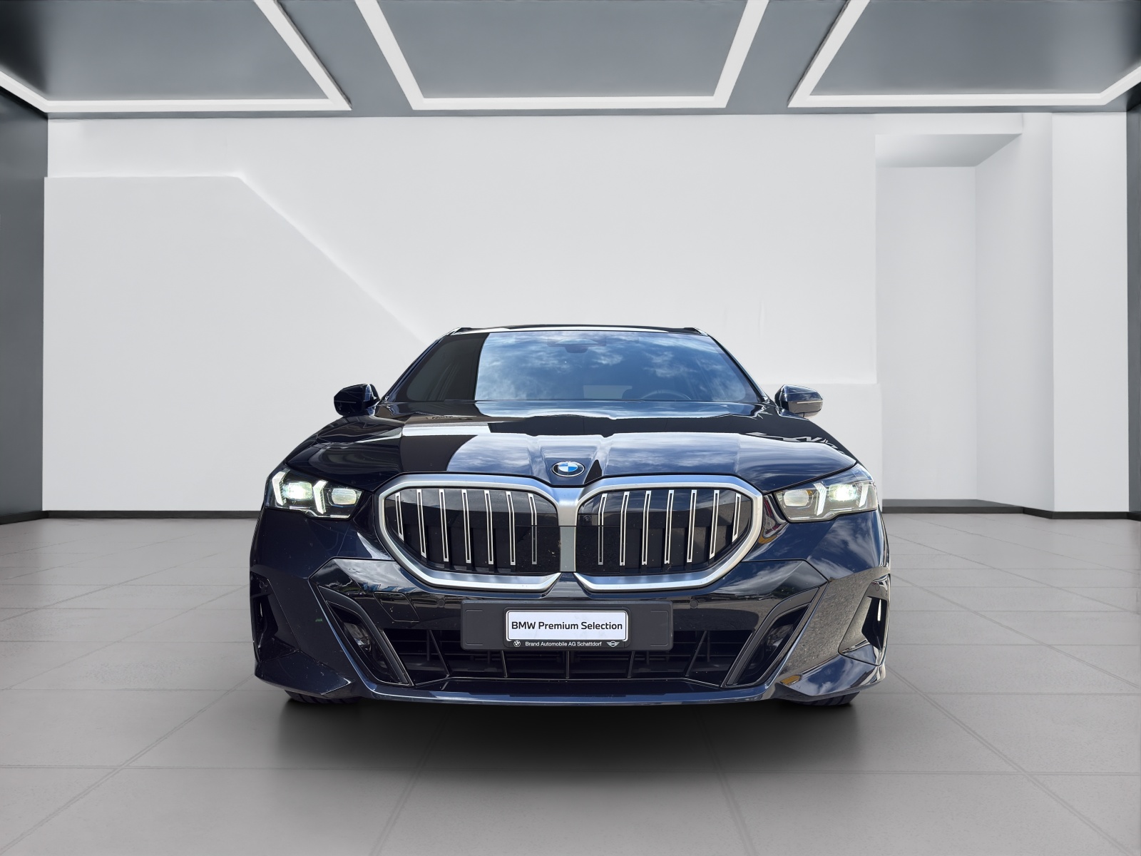 BMW 520d xDrive Touring-image-7