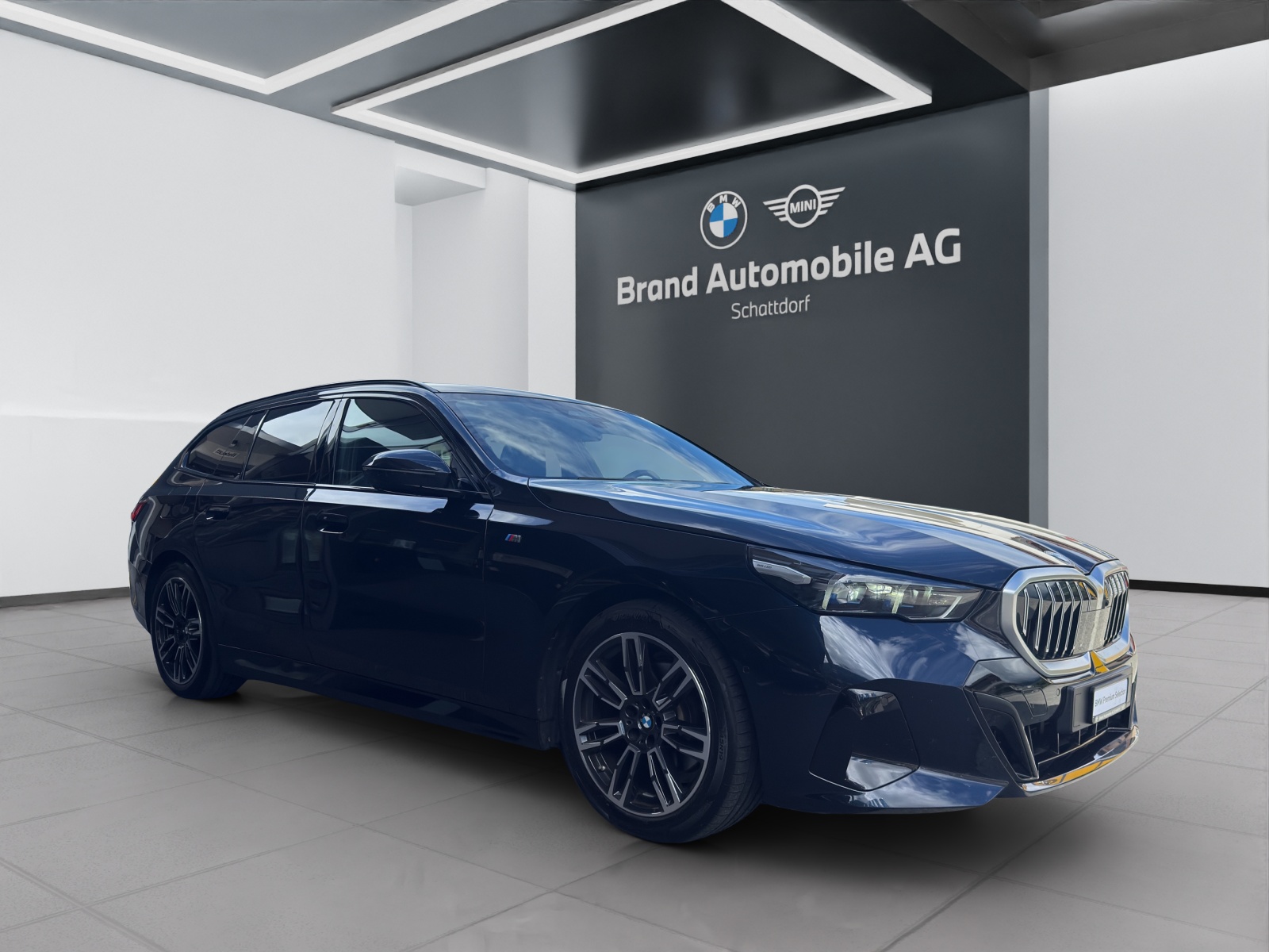 BMW 520d xDrive Touring-image-6