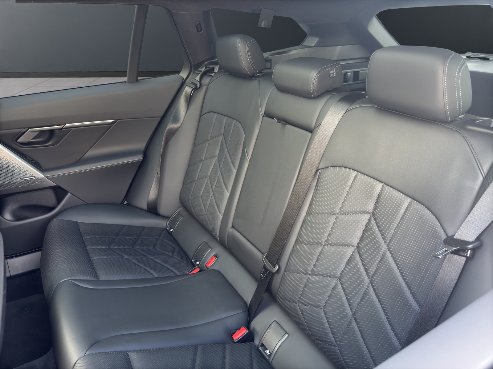 BMW 520d xDrive Touring-image-11