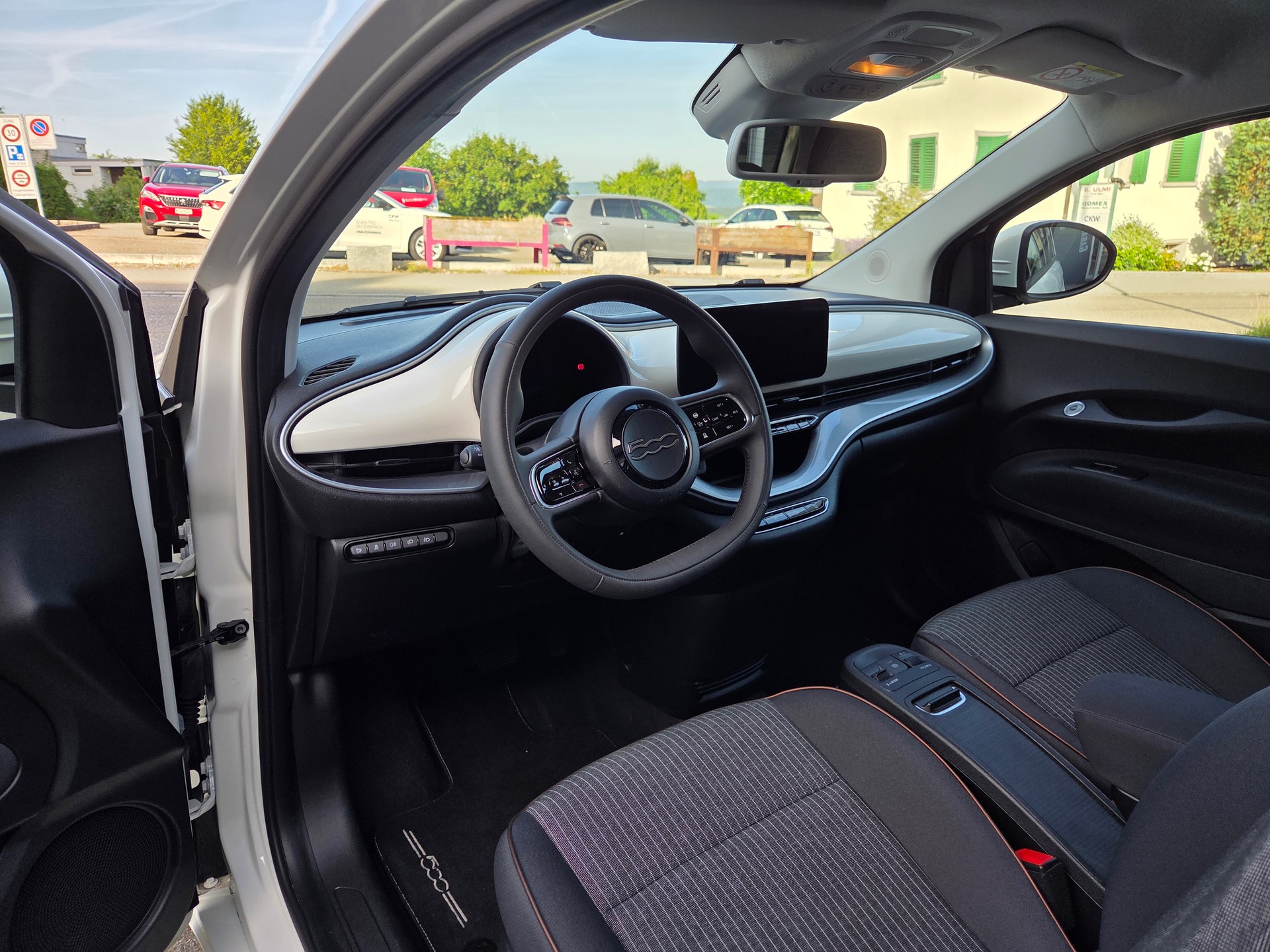 FIAT 500 electric 87 kW Icon-image-7