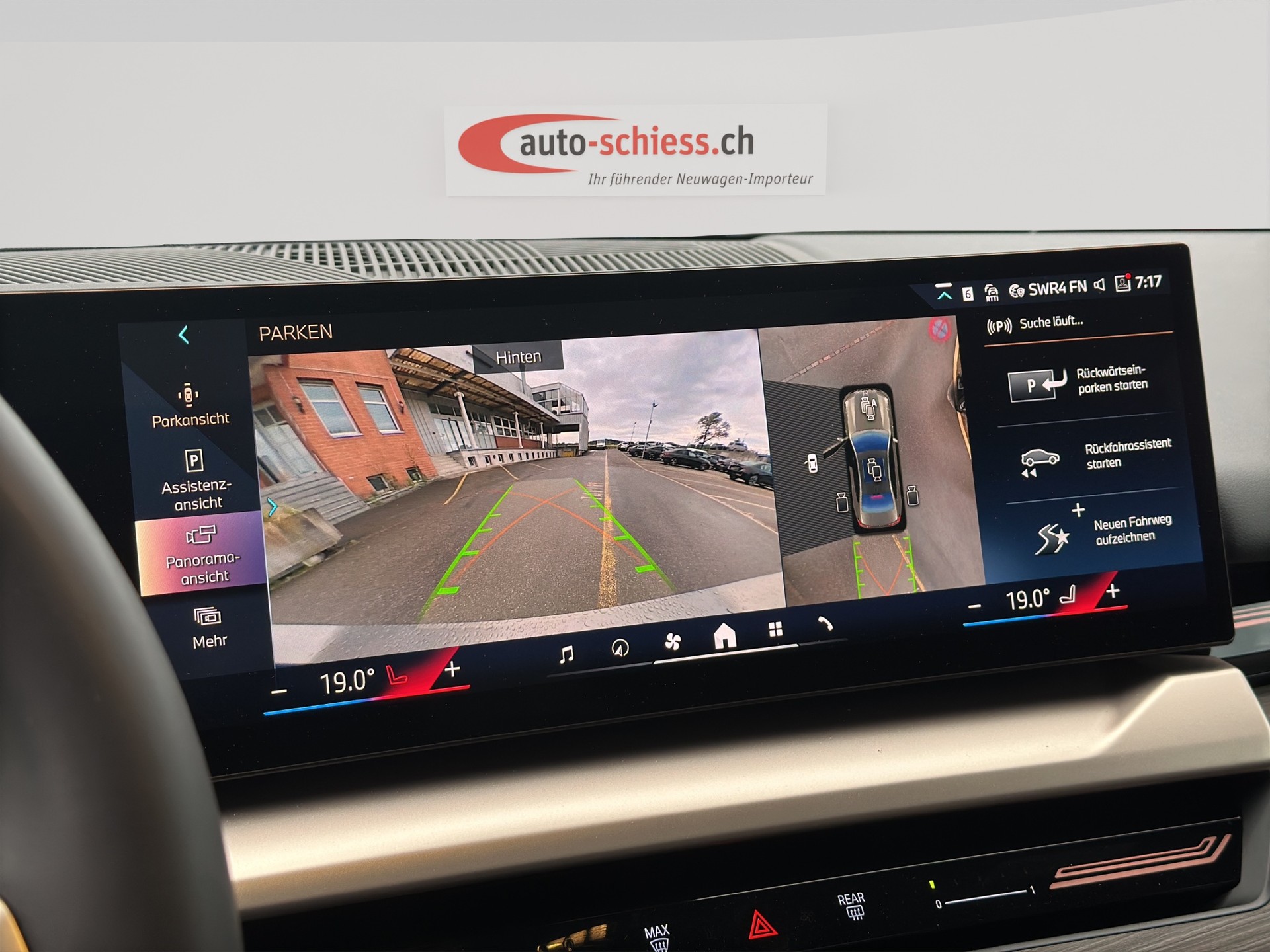 BMW 520i 48V M Sport Steptronic-image-13