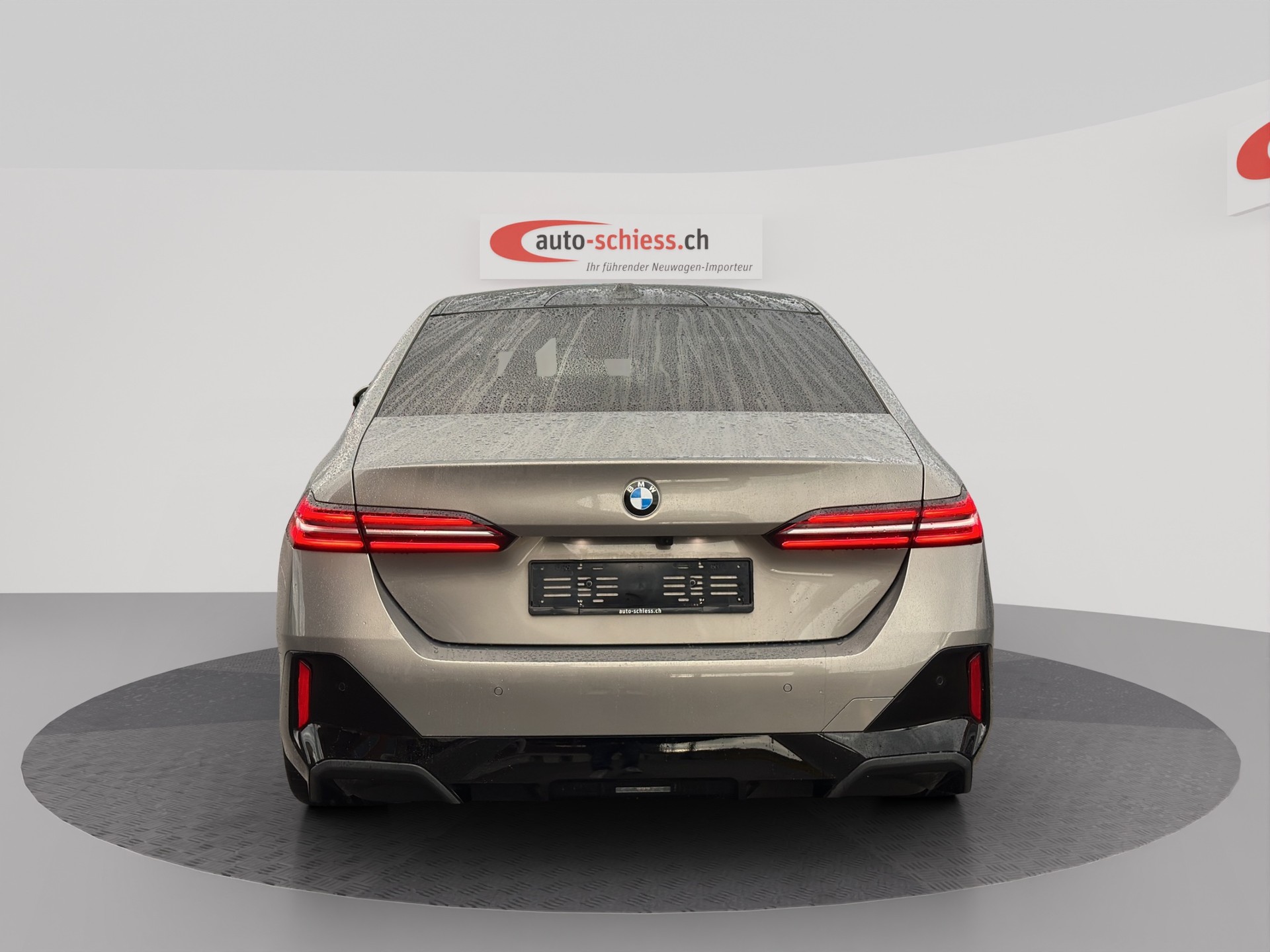 BMW 520i 48V M Sport Steptronic-image-3