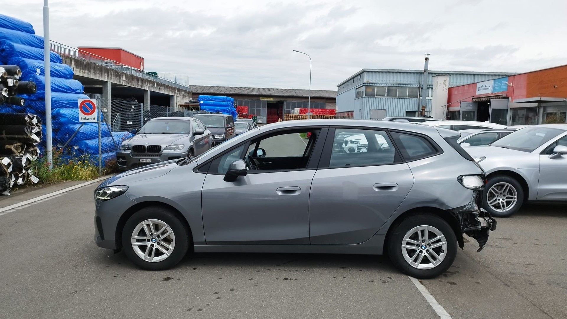 BMW 218d Active Tourer Luxury Line DKG-image-2