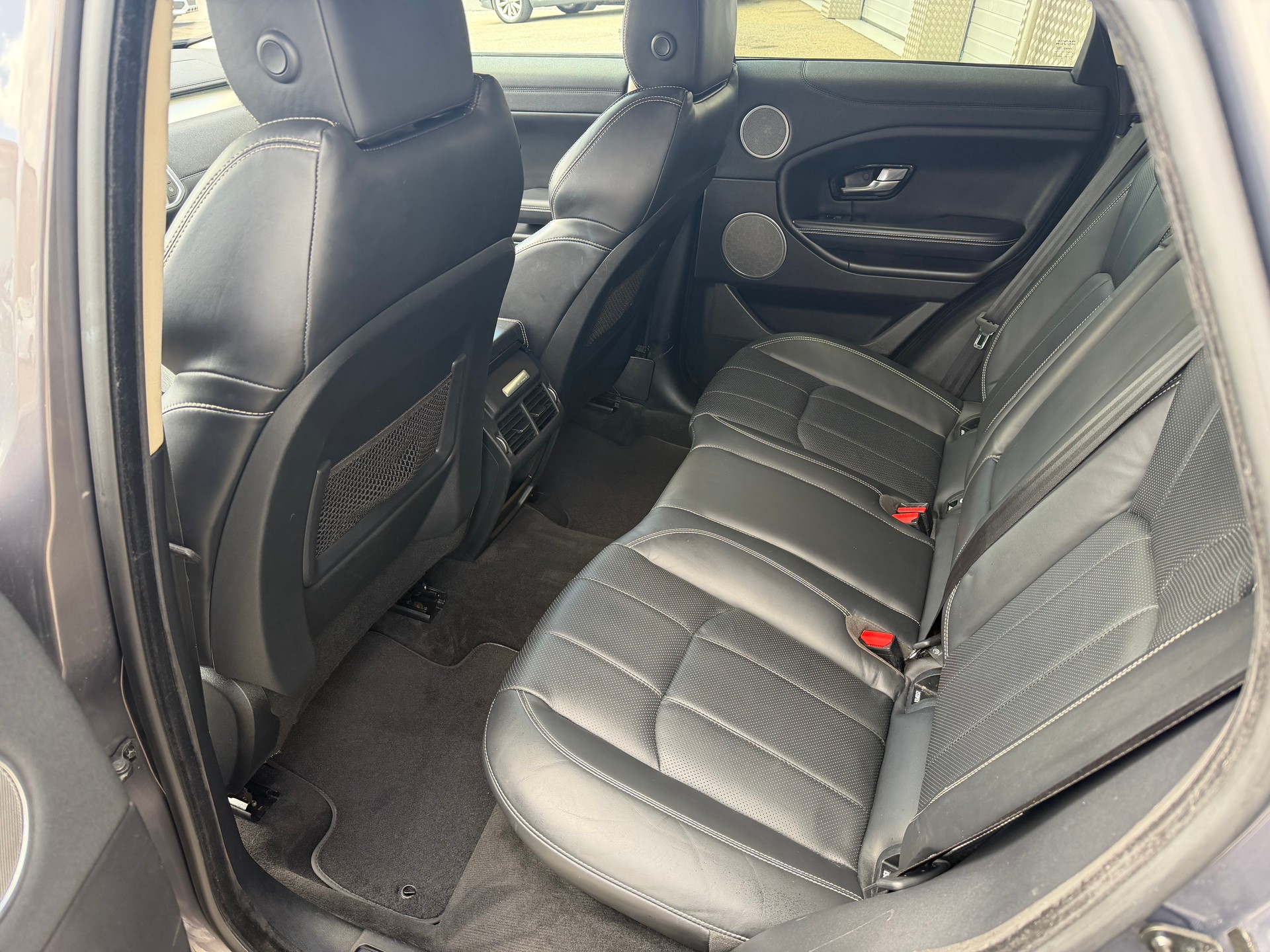LAND ROVER Range Rover Evoque 2.0 TD4 Pure AT9-image-7