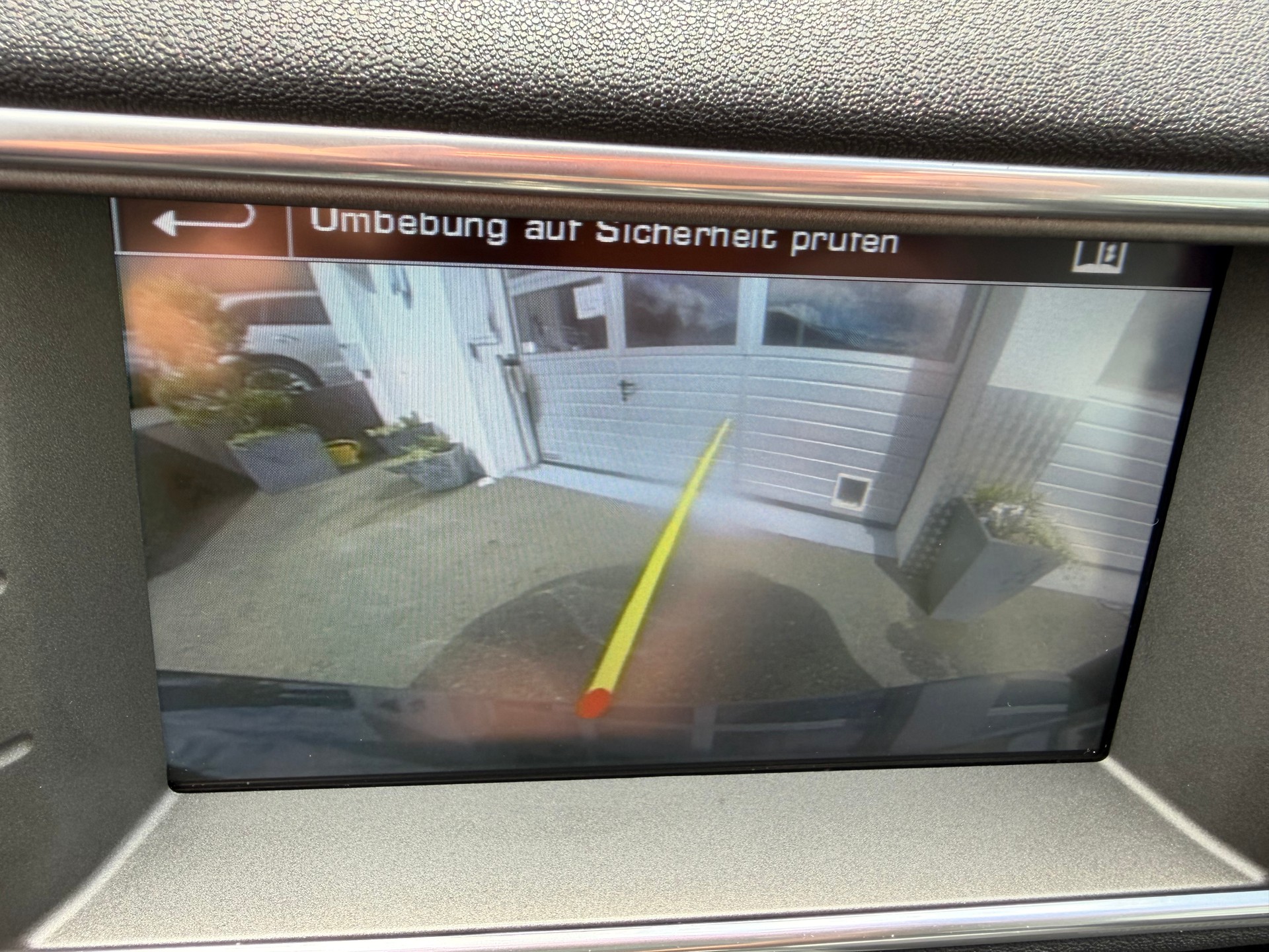 LAND ROVER Range Rover Evoque 2.0 TD4 Pure AT9-image-12